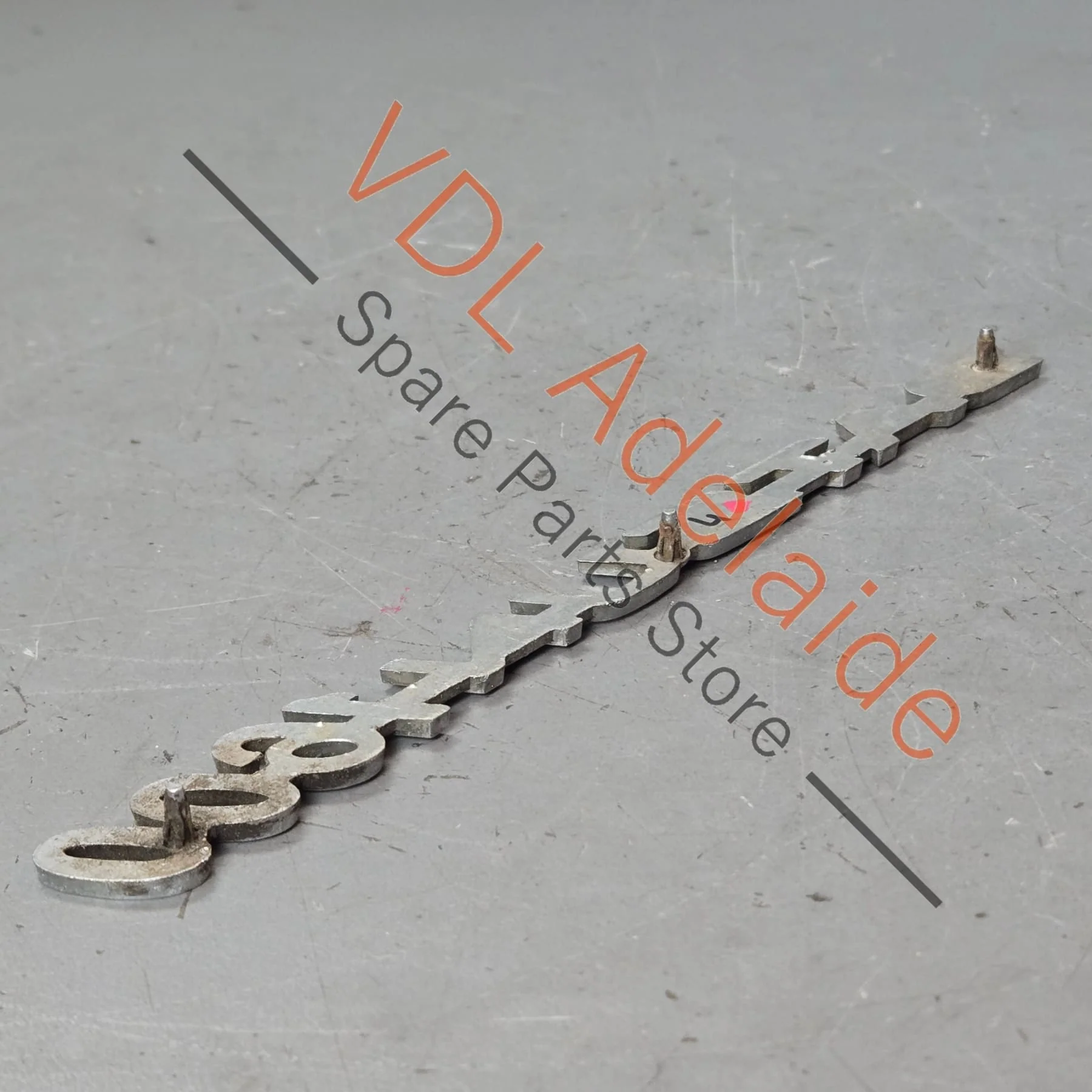 Datsun 1600 510 Front Quarter Fender Panel Badge Emblem Genuine Cast Chrome #04 - Image 7