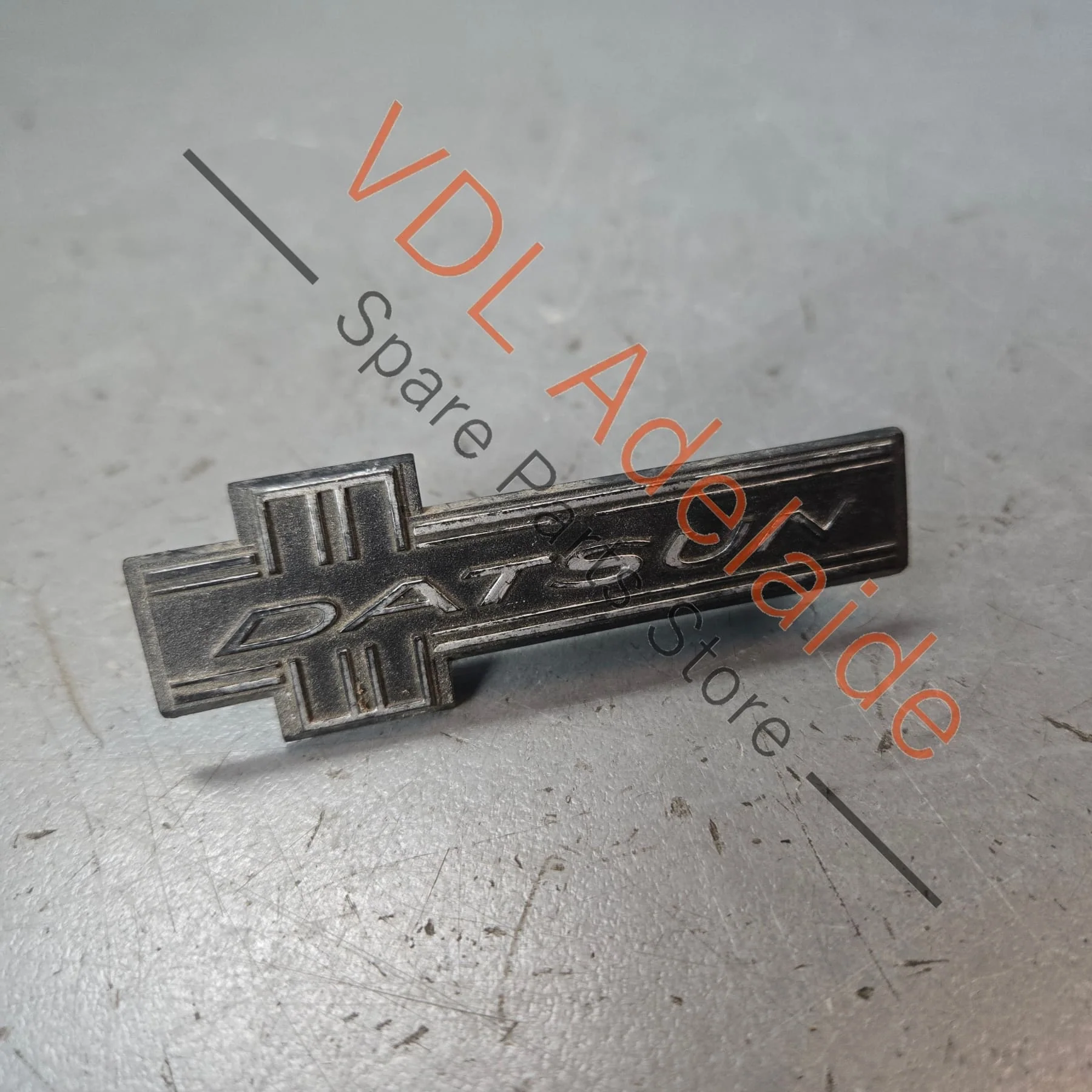 Datsun 1600 510 Glovebox Badge Emblem Genuine Original - Image 2