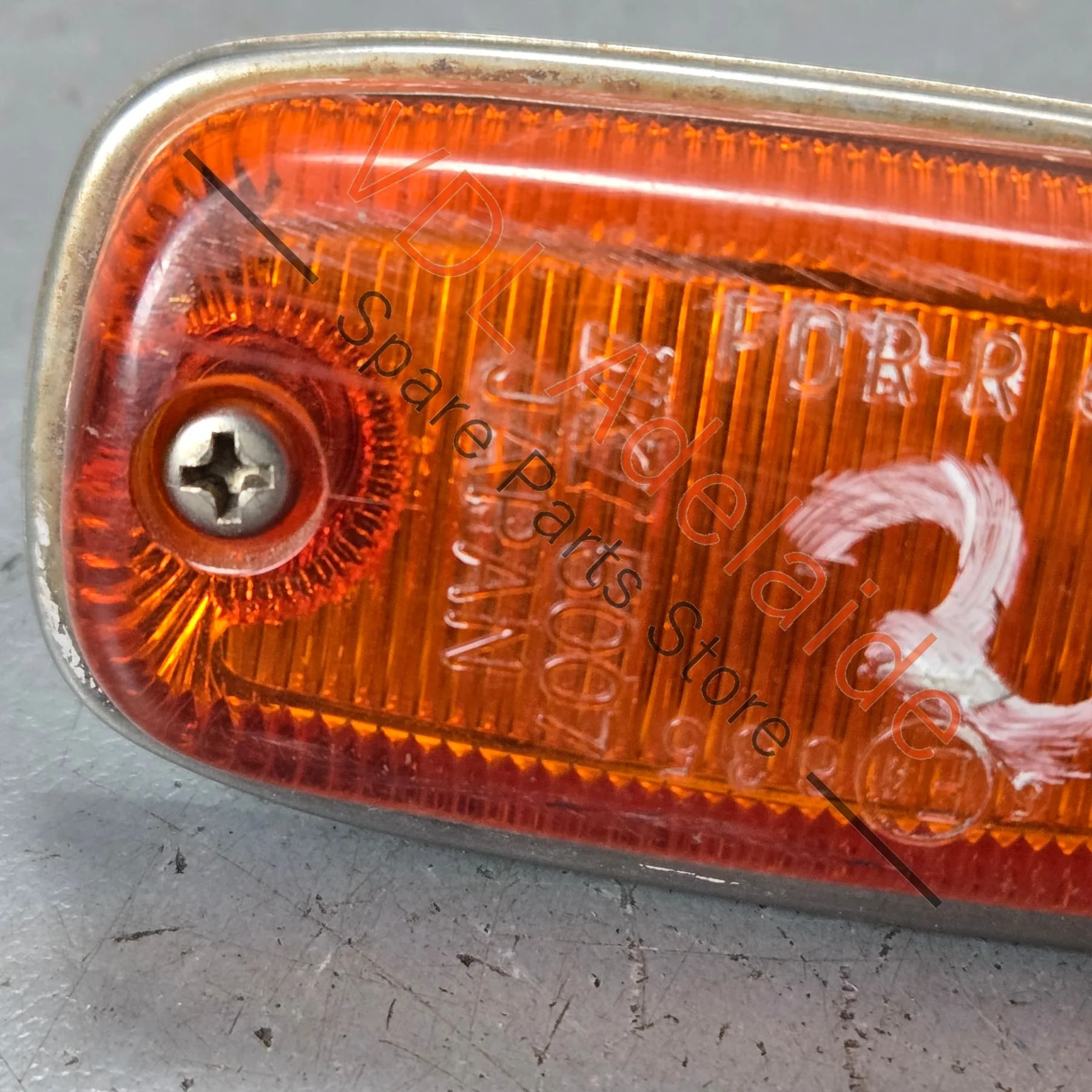 Datsun C110 Skyline 240K Front Right Indicator Light for Fender Genuine Original Kenmeri - Image 5