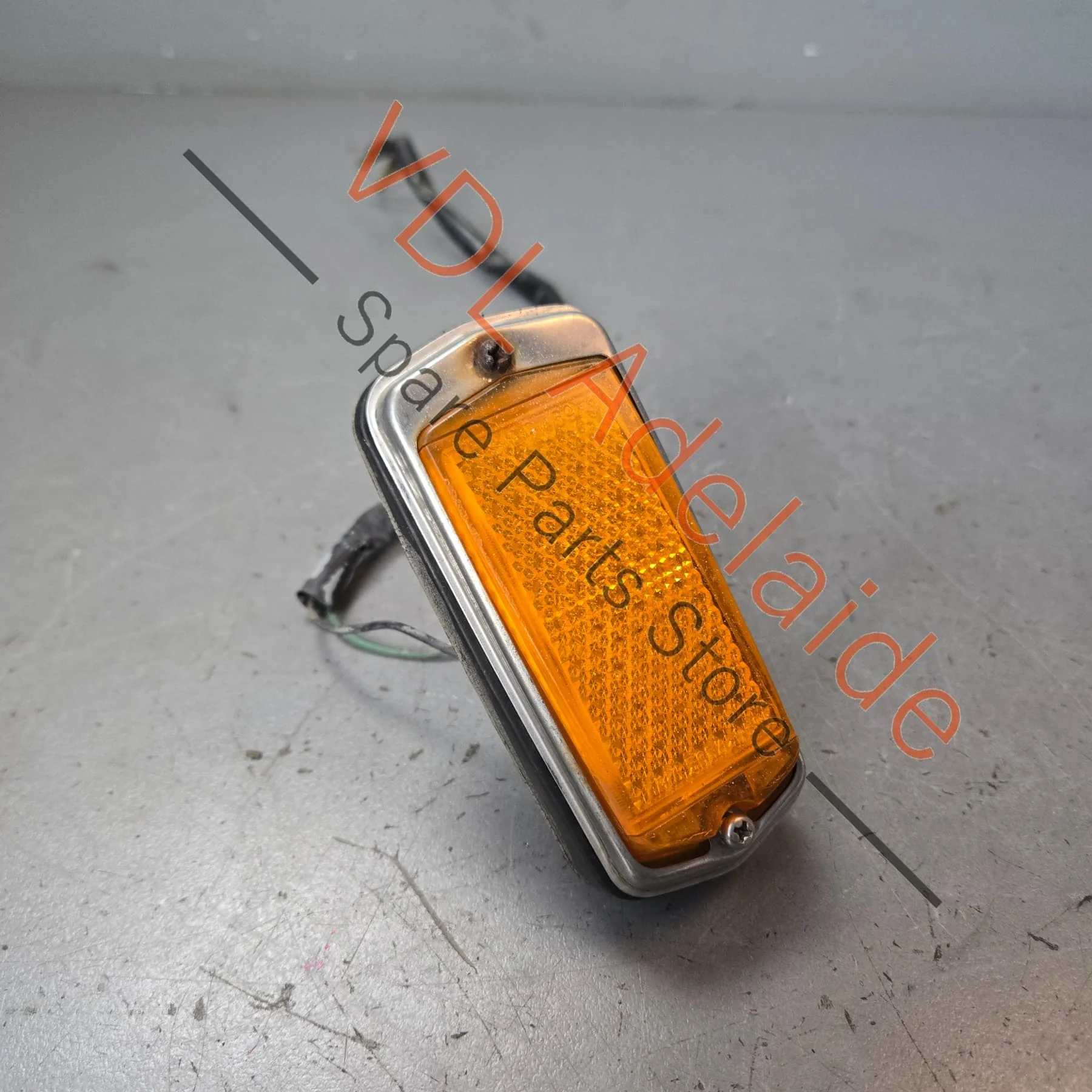 Datsun 1600 510 Front Fender Indicator for American models Genuine Original - Image 2