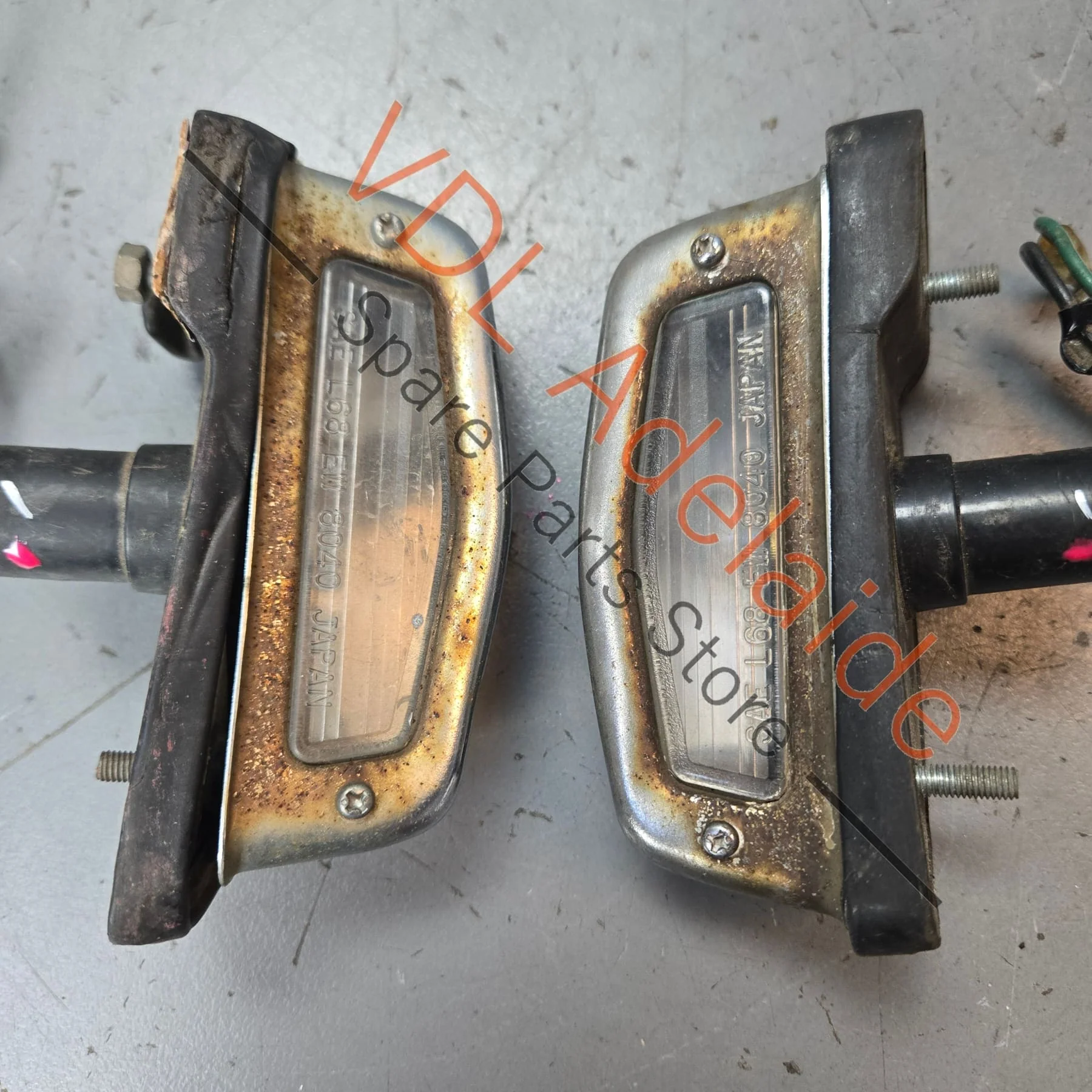 Datsun 1600 510 Licence Plate Light Pair for USA Sedan or Australian Wagon #01 - Image 3
