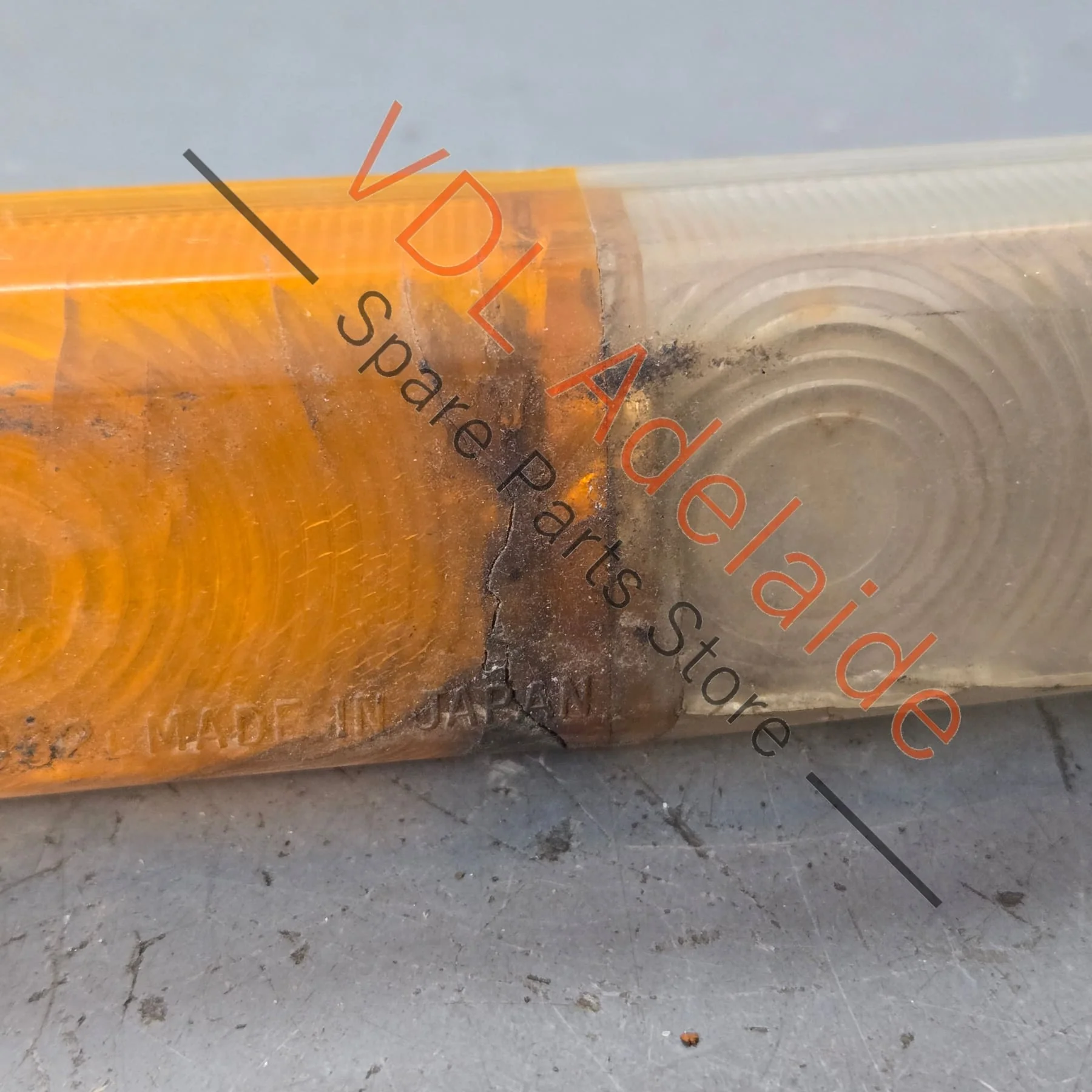 Datsun 1600 510 Genuine Original Front Left Combination Lamp Indicator Parker Light 1968 Model - Image 3