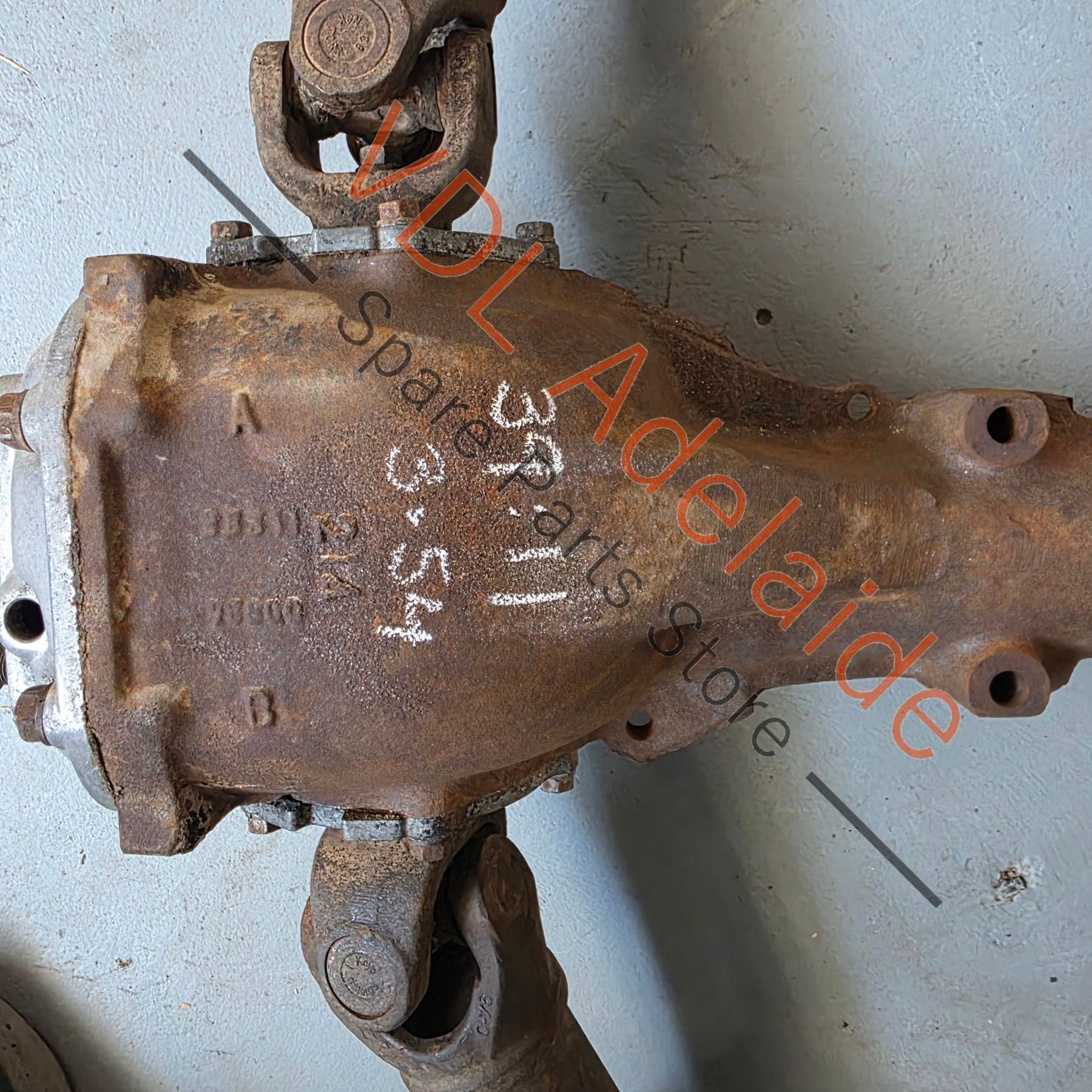 Datsun R180 C110 240K Kenmeri Skyline Rear Differential Diff 3.54 ratio Open wheel with half shafts - Image 5
