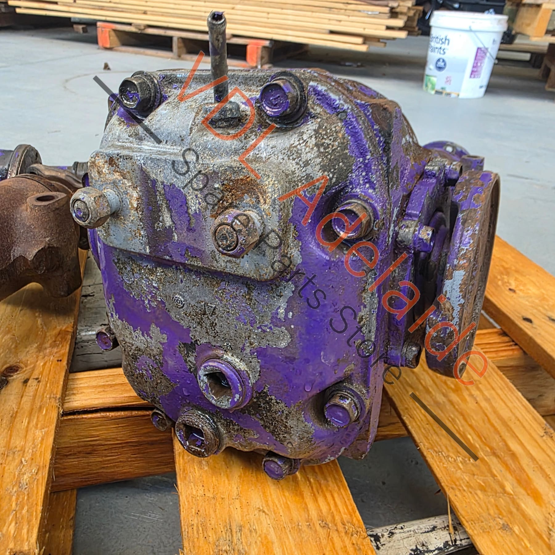 Datsun R180 720 Ute Differential Diff 4.875 Ratio Open wheel with half shafts - Image 6