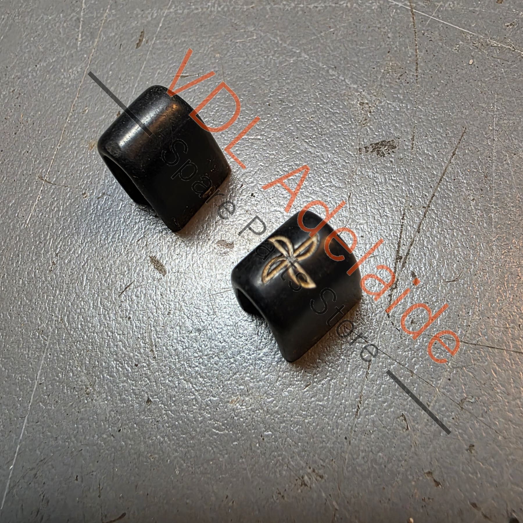 Datsun 1600 510 1968 Model Original Air Vent & Heater Control Knob Trims (1x Pair) - Image 3