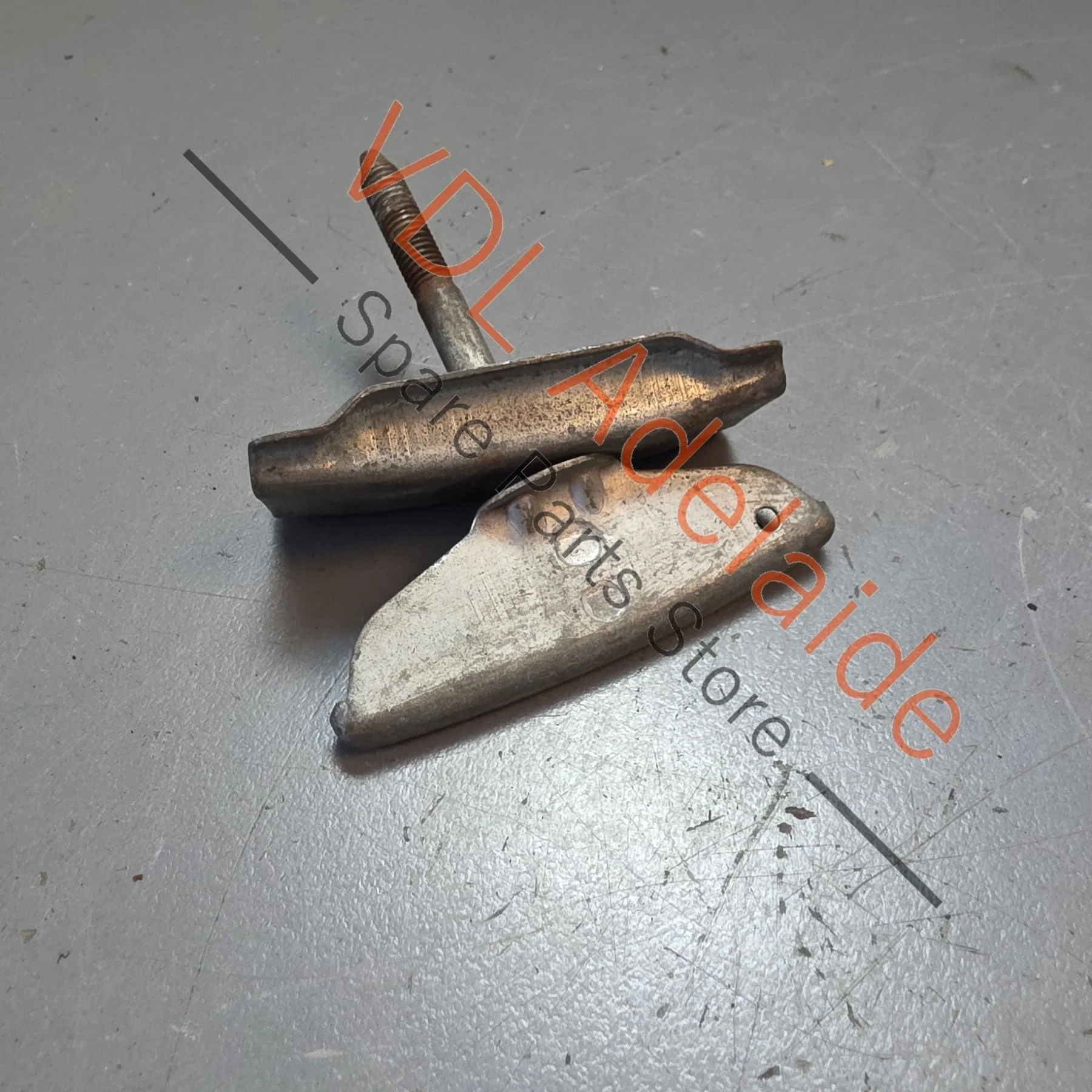 Datsun 1600 510 Spare Wheel Retaining Bolt for Boot #02