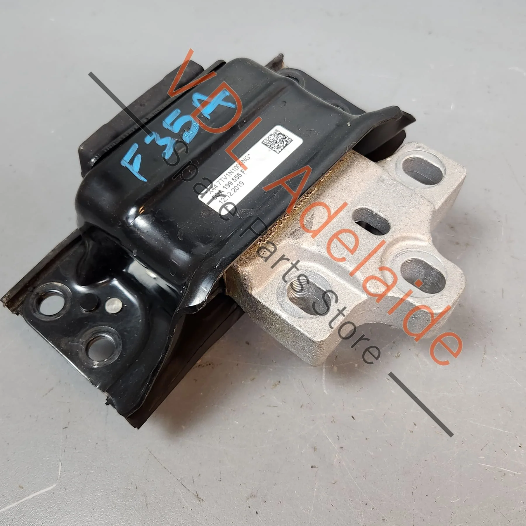 Audi RSQ3 Engine Gearbox Mount Left Side 5QA199555F