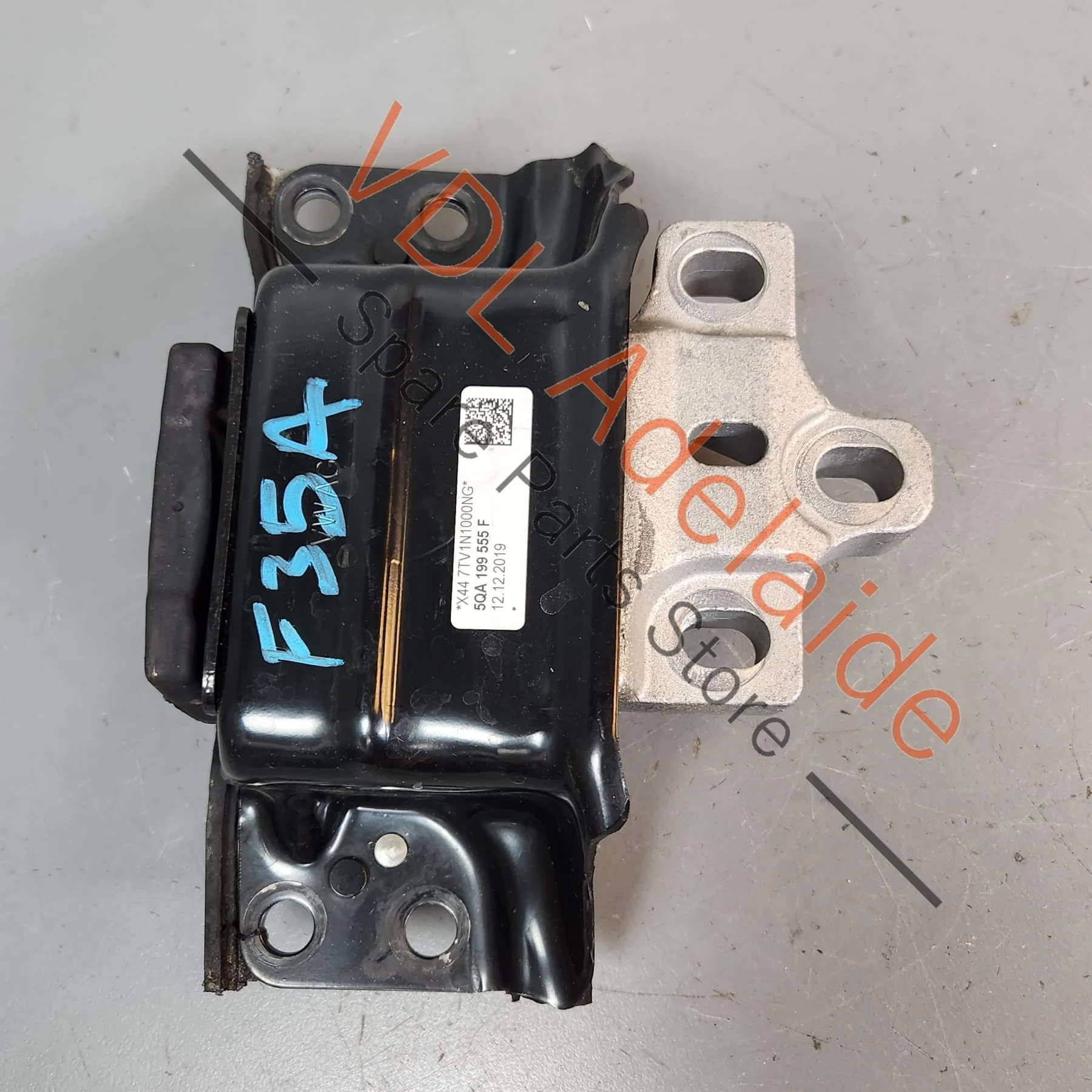 Audi RSQ3 Engine Gearbox Mount Left Side 5QA199555F - Image 5