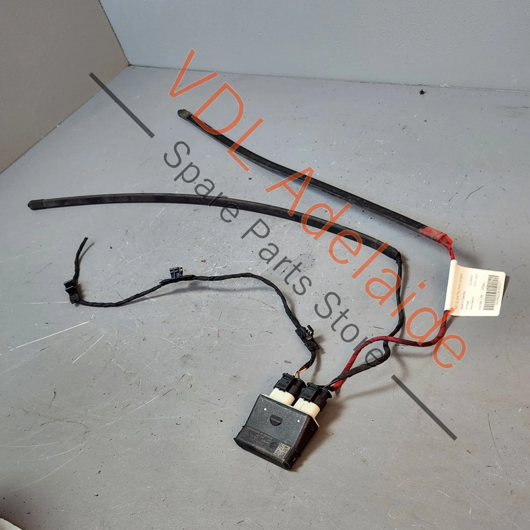 Audi Q3 RSQ3 Rear Bumper Auto Boot Hatch Opening Module with Sensor 83A962239 3G0962243D