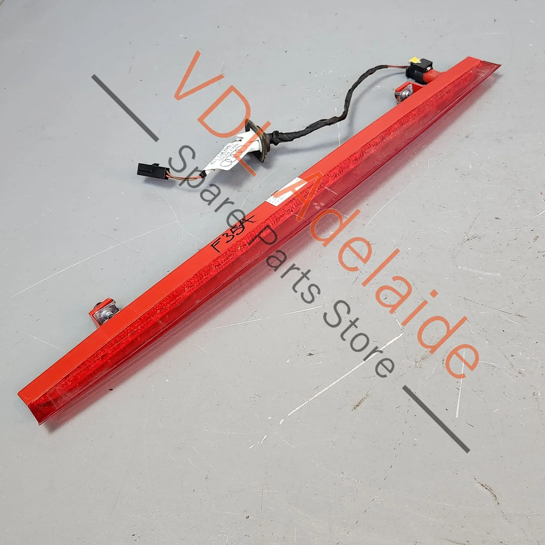 Audi Q3 RSQ3 Additional Third Brake Light Middle 8V0945097D - Image 5