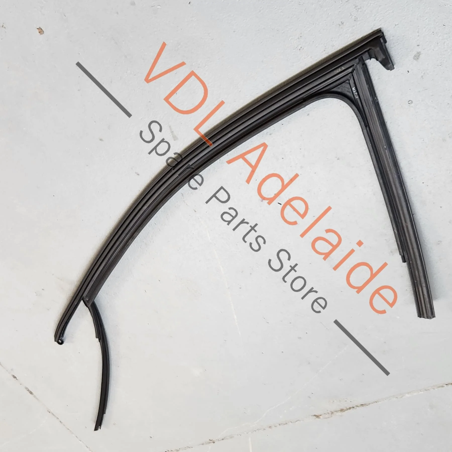 Audi Q3 RSQ3 F3 Front Right Door Window Seal Rubber 83A837432