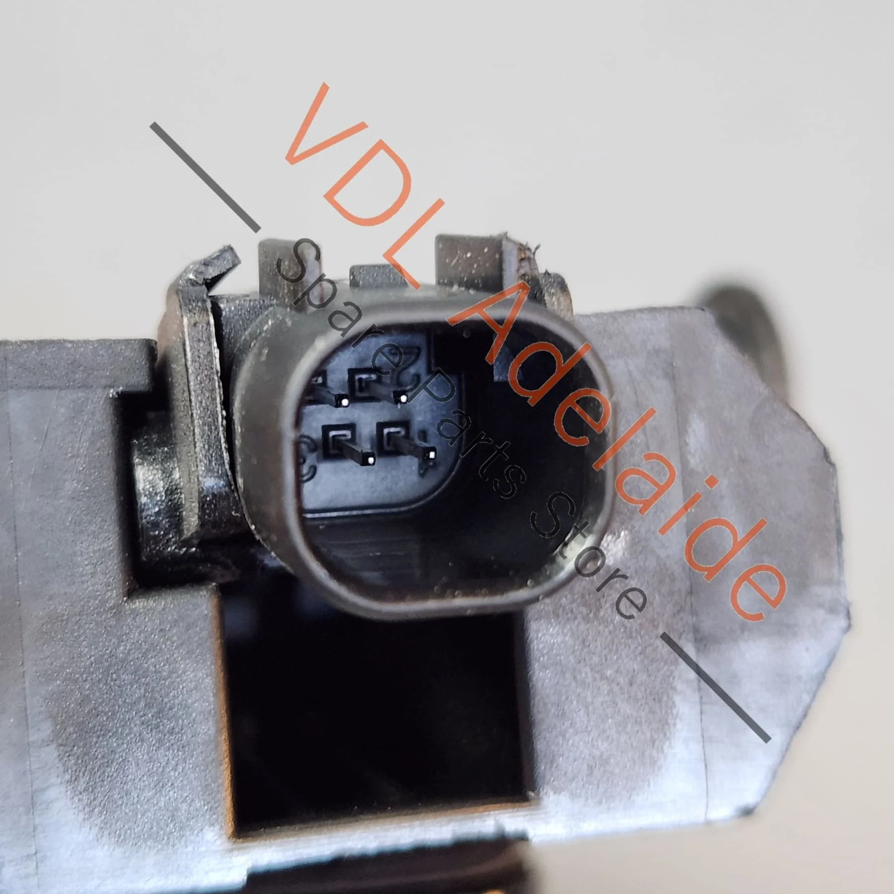 Audi Q3 RSQ3 F3 Right Side Exterior Door Handle for Keyless Entry and Mounting Bar 8V0837885 5G0837206R GRU / 5G0837206Q - Image 7