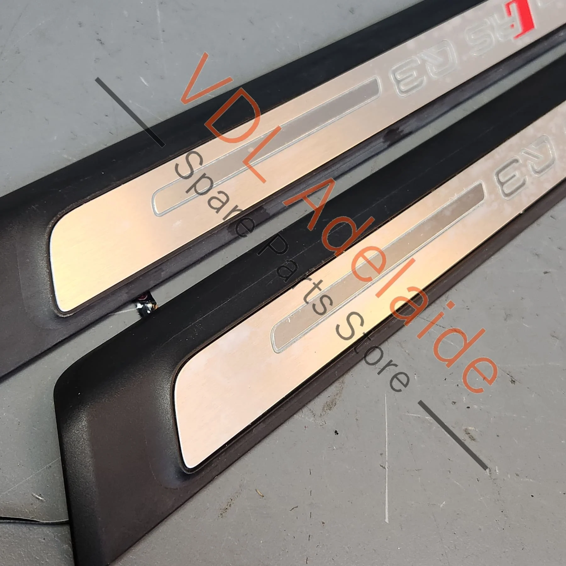 Audi RSQ3 F3 Pair of Illuminated Door Trim Scuff Plates Trim 83A947418B 83A947417B - Image 8