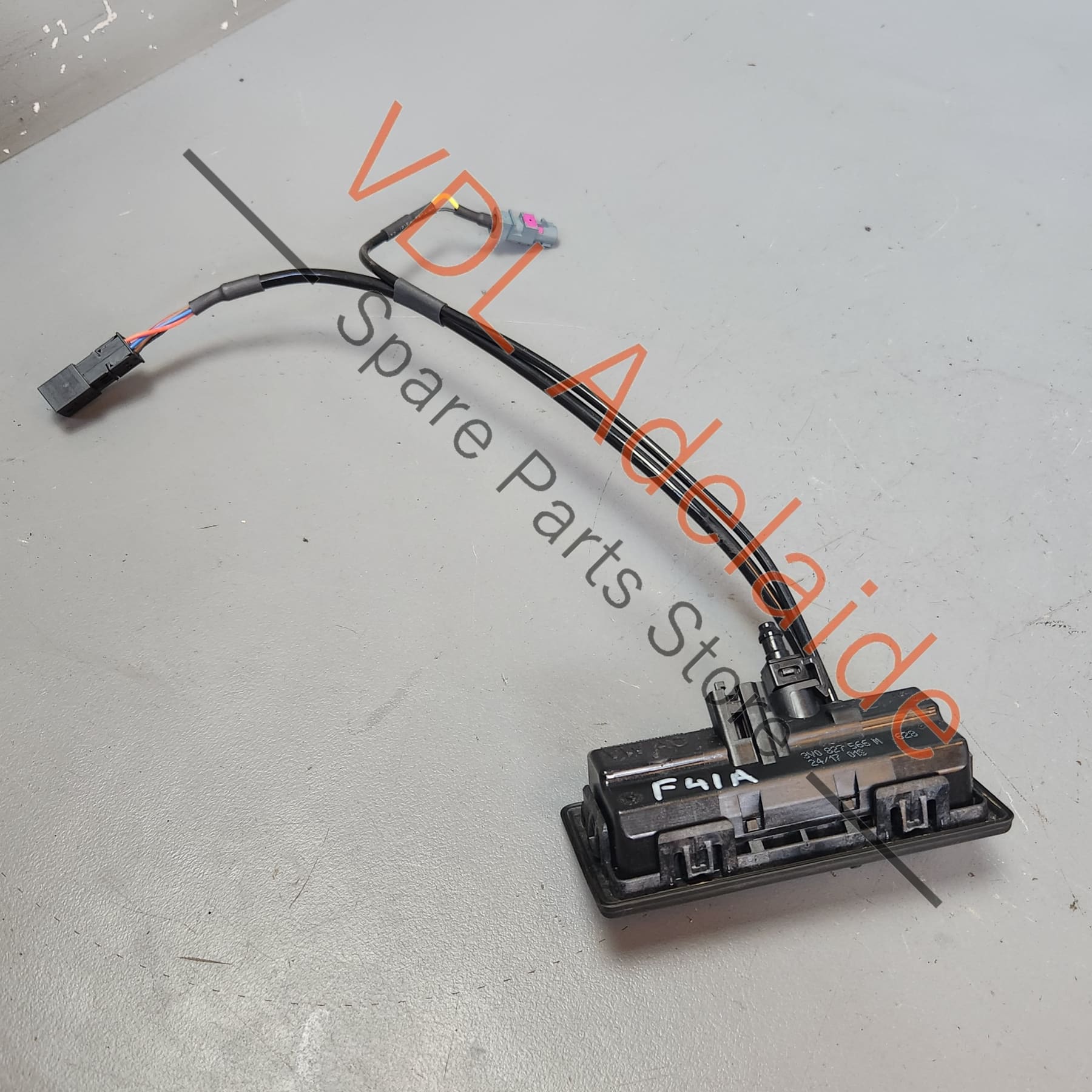 Audi A4 S4 B9 Electric Tailgate Lid Lock Button with Reverse Camera 3V0827566M - Image 7