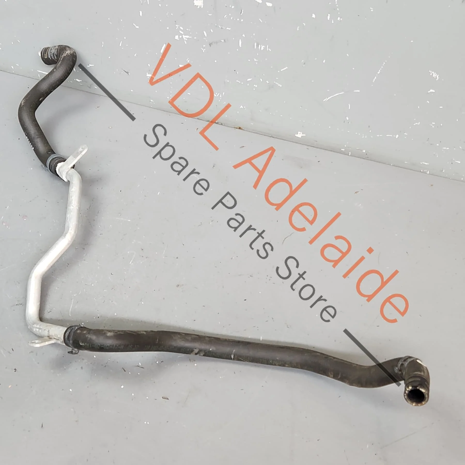 Audi S4 TFSI B9 3.0L Petrol V6 Water Coolant Hose Pipe 8W2121036K 8W2121051F