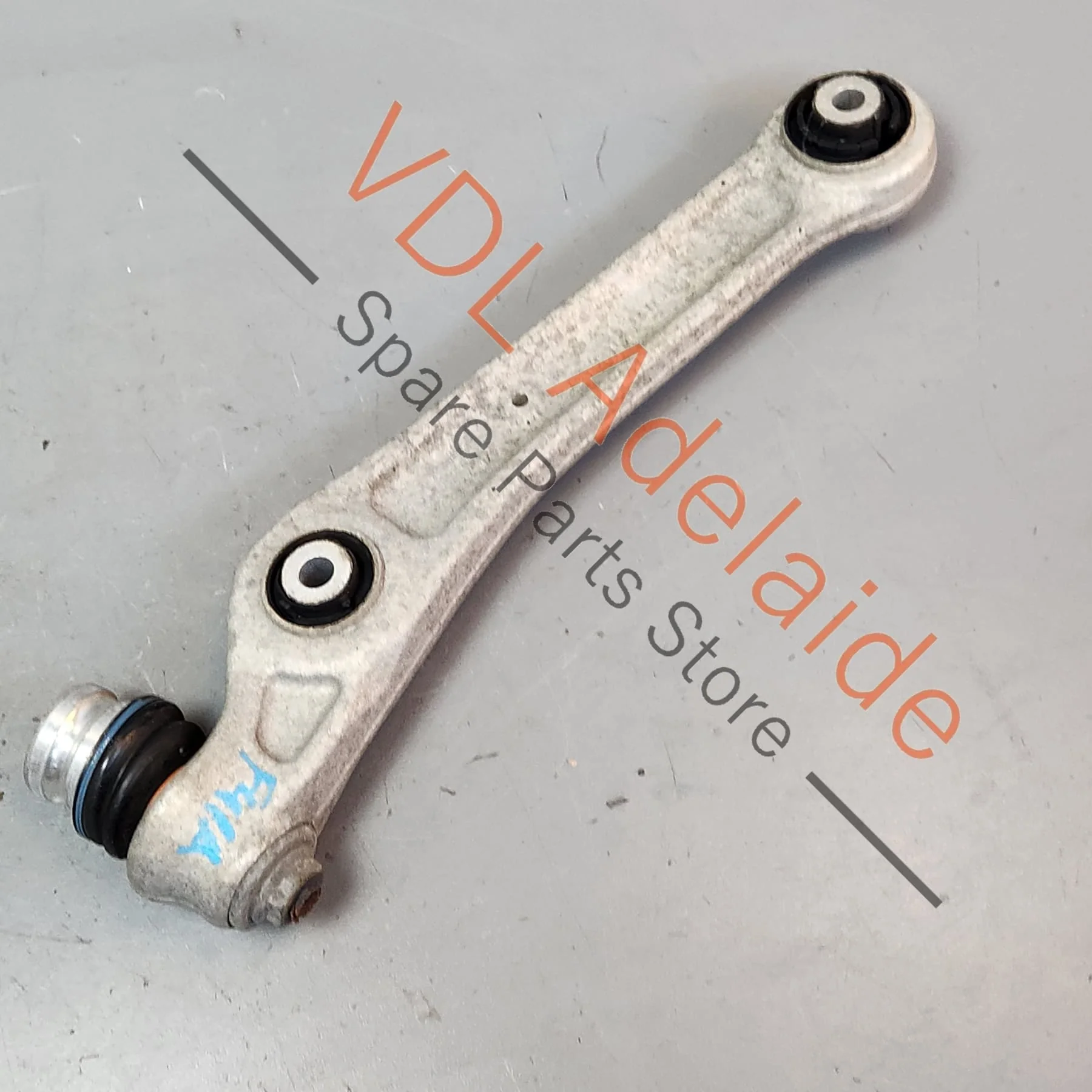 Audi A4 S4 Front Right Suspension Lower Wishbone Arm 8W0407156A 8W0407152D