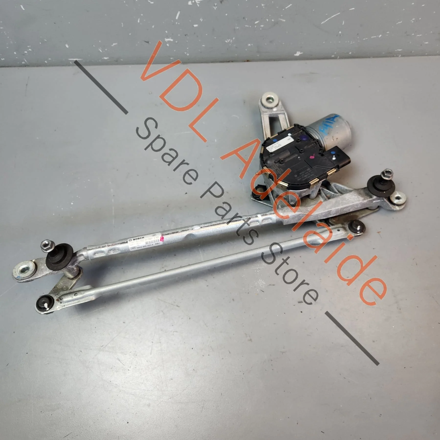 Audi A4 S4 RS4 B9 Front Windscreen Wiper Motor & Linkage 8W2955023A 8W2955023C for RHD