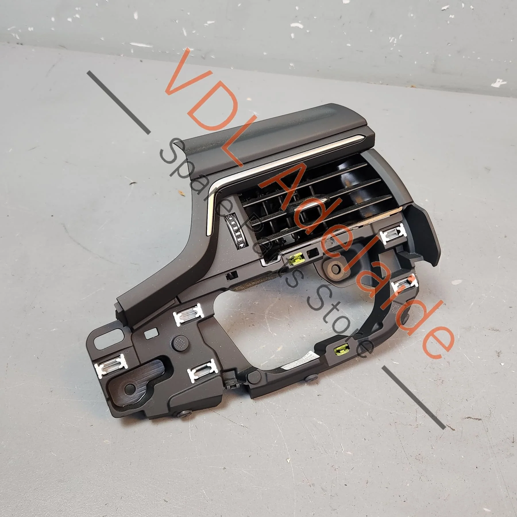Audi RS5 F5 B9 Right Drivers Side Dashboard Air Vent for RHD 8W2820902B 6PS - Image 2