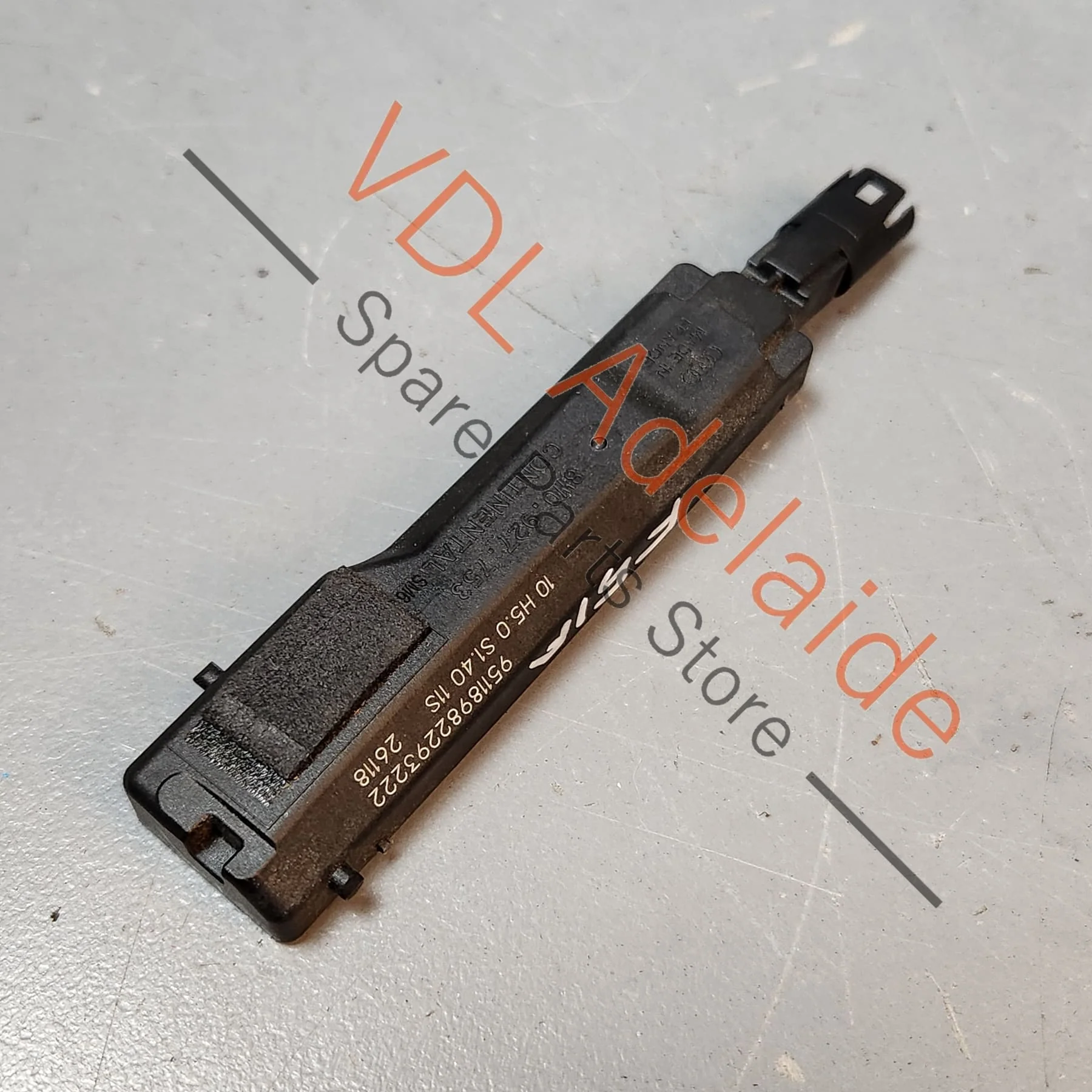 Audi RS5 F5 B9 Left Side Door Handle Keyless Entry Sensor 8W0927753 - Image 3