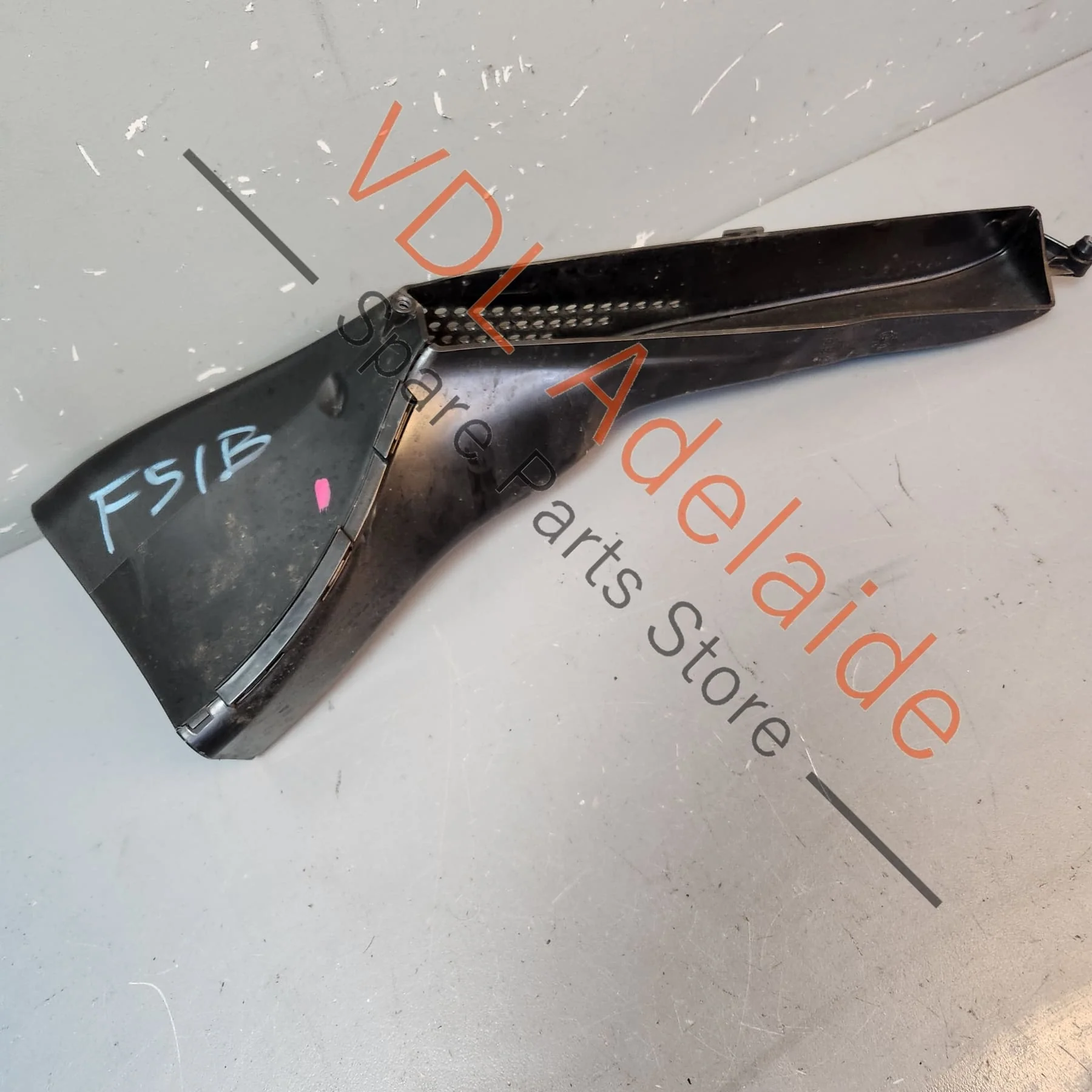 Audi A5 F5 Air Filter Air Duct Guide
8W0129618F - Image 2