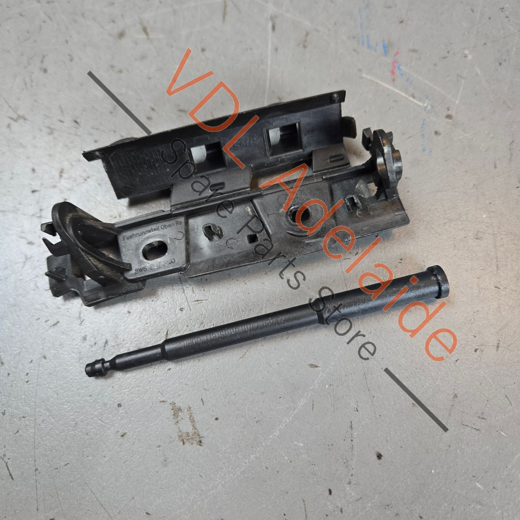 Audi A5 S5 A5 B9 Right Side Rear Bumper Retaining Bracket 8W6807890 - Image 2
