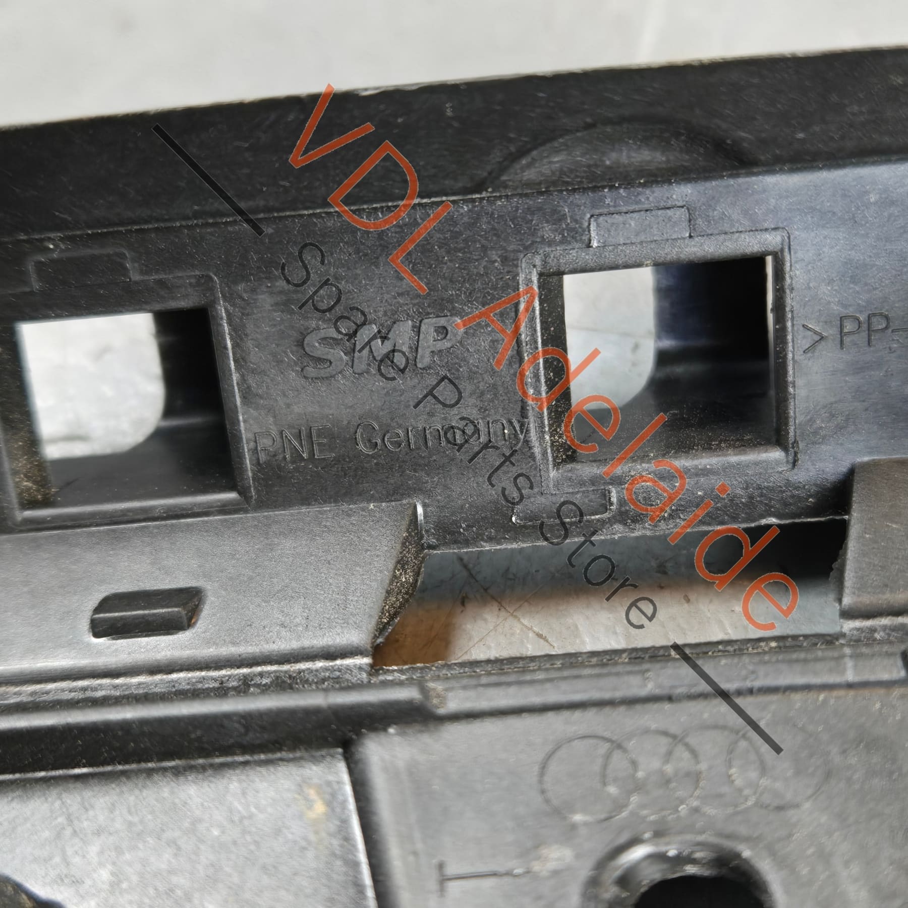 Audi A5 S5 A5 B9 Right Side Rear Bumper Retaining Bracket 8W6807890 - Image 5