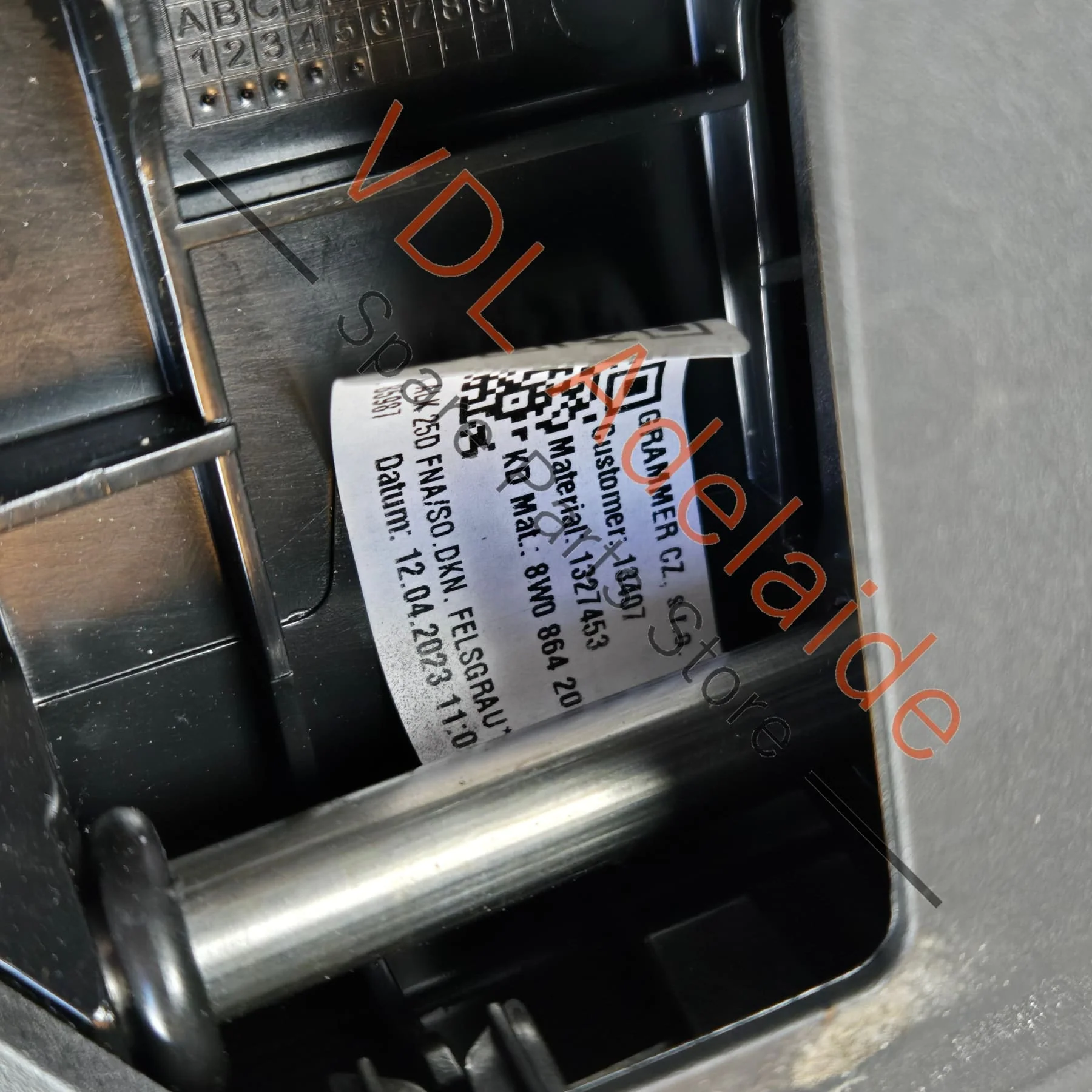 Genuine Audi S4 S5 F5 B9 Centre Console Armrest 8W0864207J EWL Black Leather - Image 6