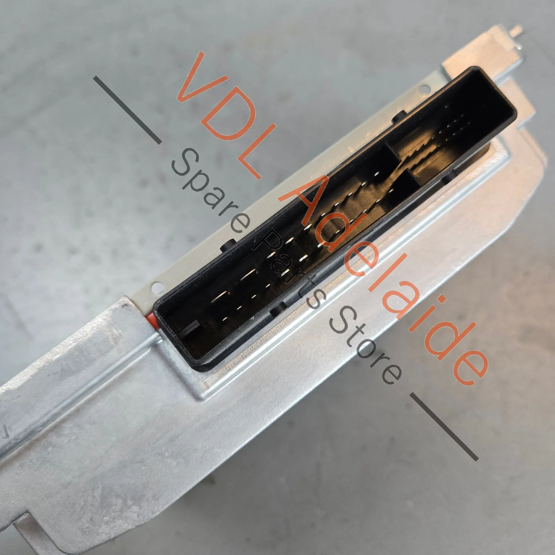 Audi Amplifier 8Y0035465A MIB3 Booster Premium - Image 4