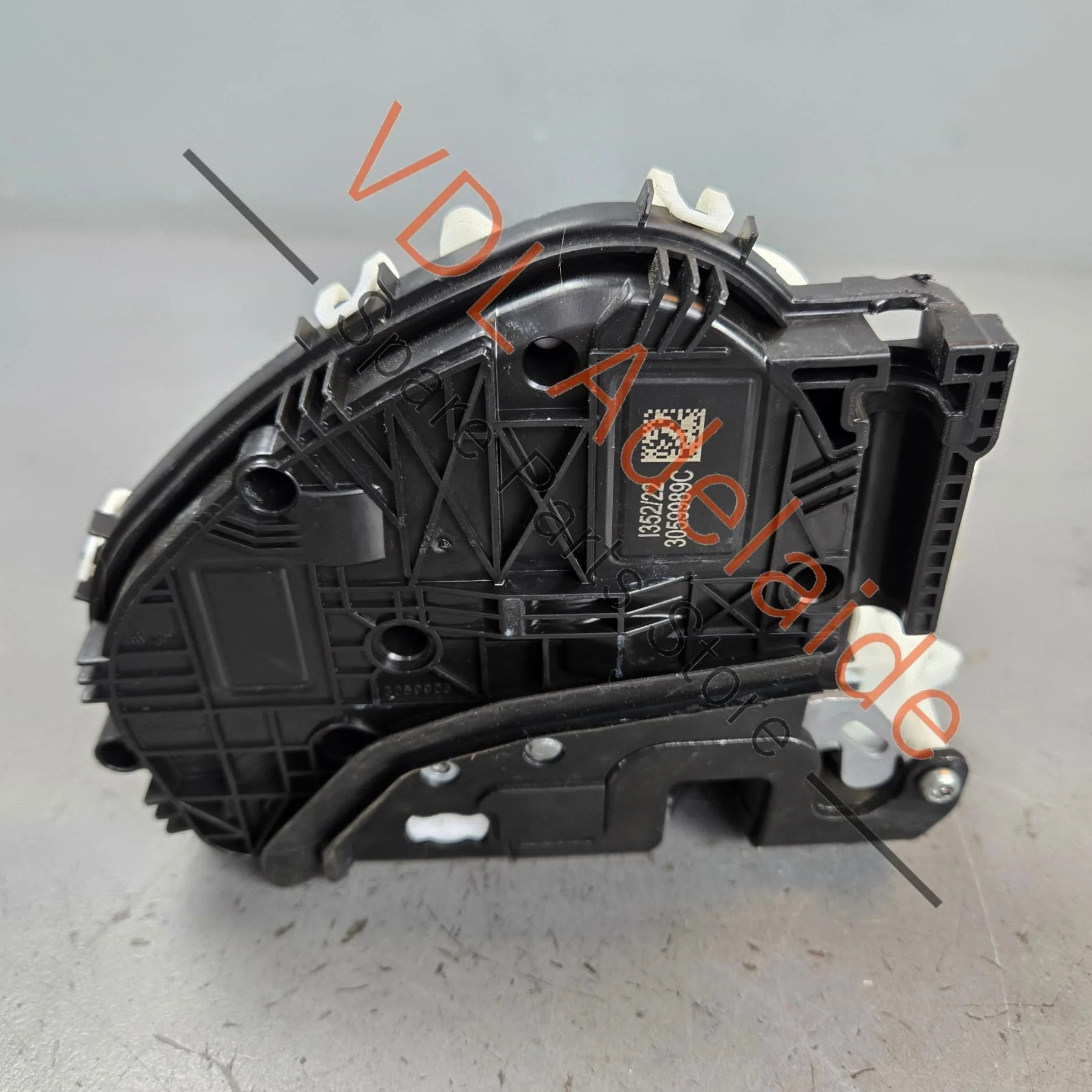 Audi A5 S5 RS5 B9 F5 Front Left Door Lock 8X2837015E - Image 3
