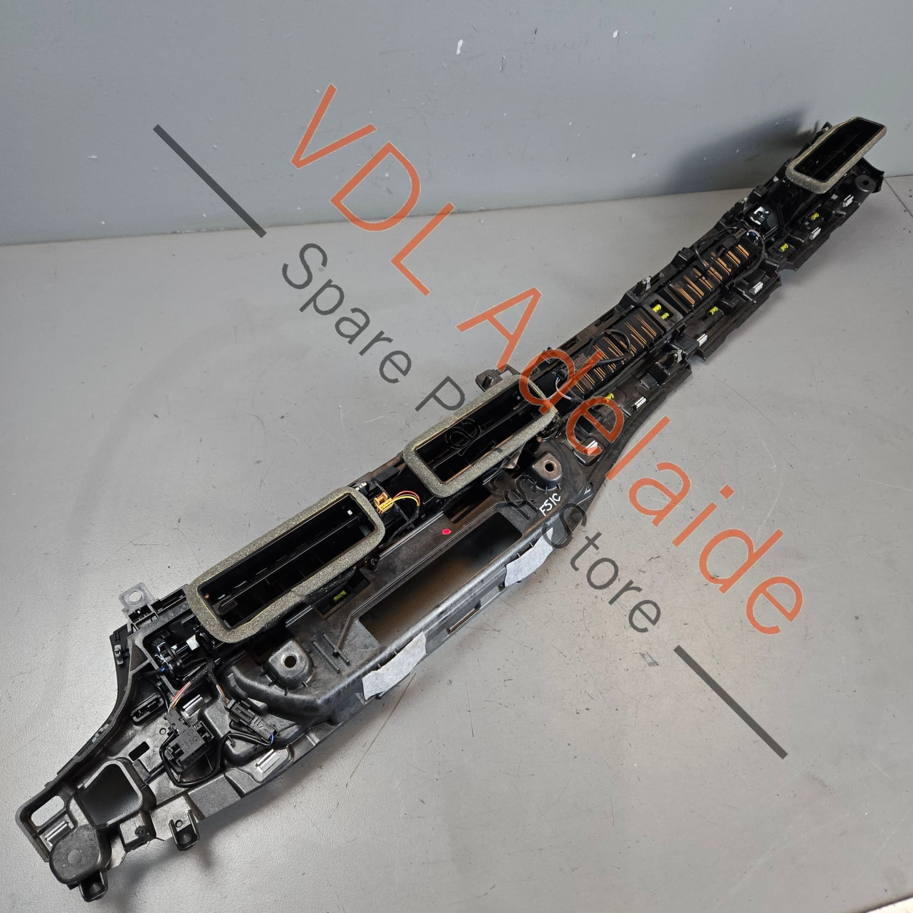 Audi A4 A5 B9 Centre Dashboard Air Vent for RHD 8W2820901B - Image 8