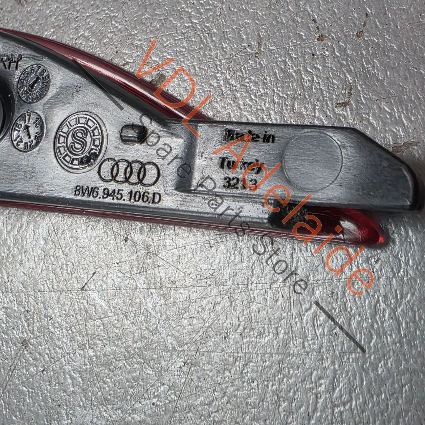 Audi RS5 F5 B9 A5 S5 Rear Right Inner Reflector 8W6945106D - Image 3