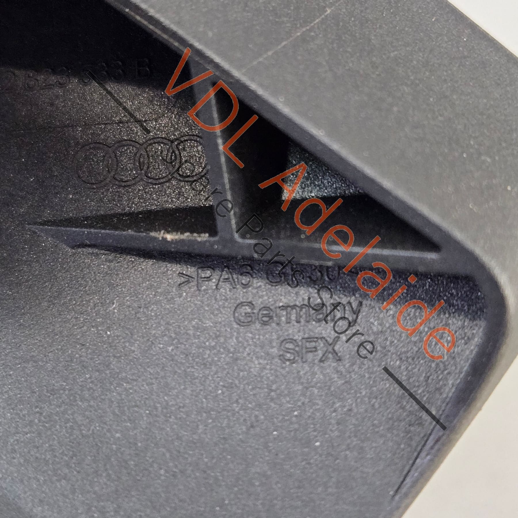 Audi A4 A5 Bonnet Release Handle Lever 8W2823533C - Image 4
