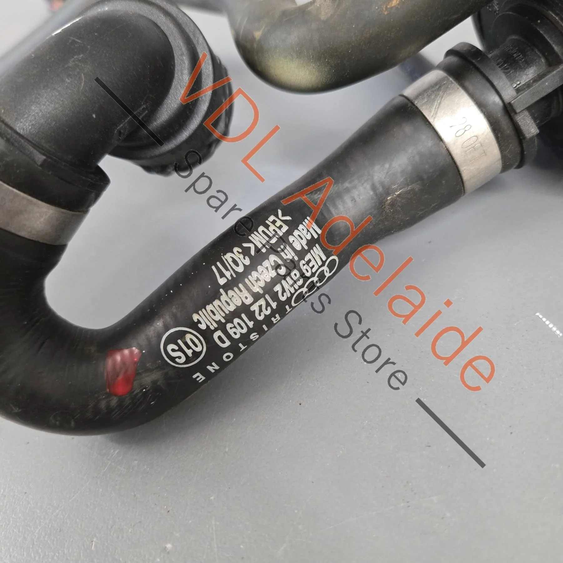 Audi RS5 Coolant Reservoir Bleeder Pipe Hose 8W0122109D - Image 4