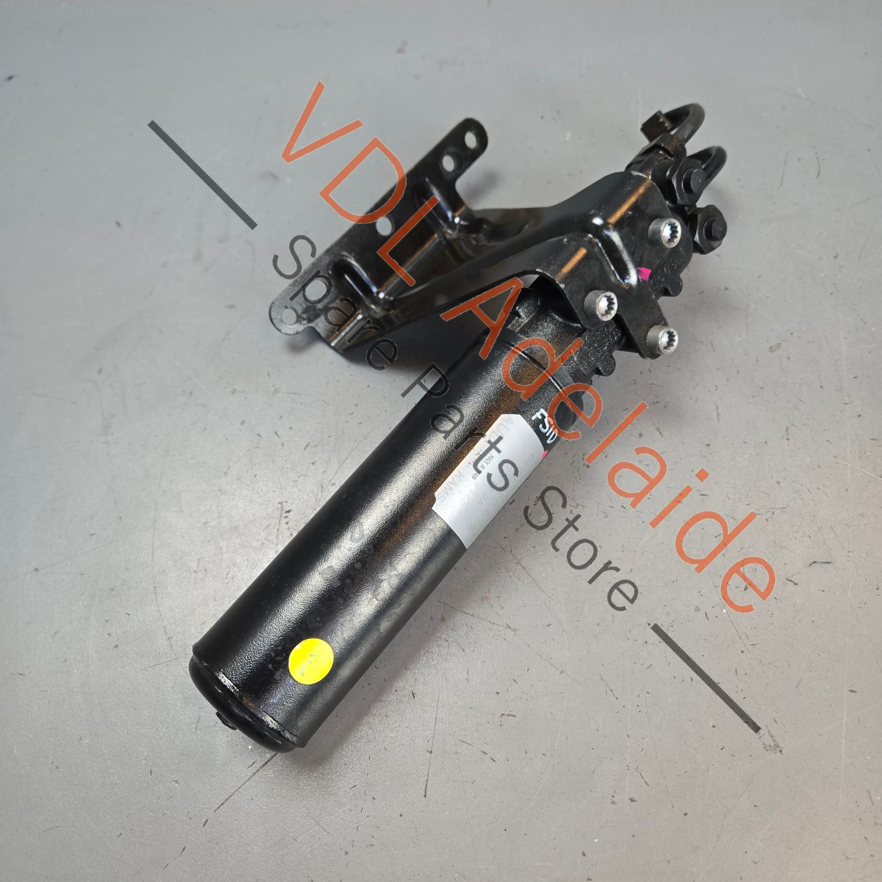 Audi RS4 RS5 B9 Shock Absorber Canister Central Valve 8W0616814