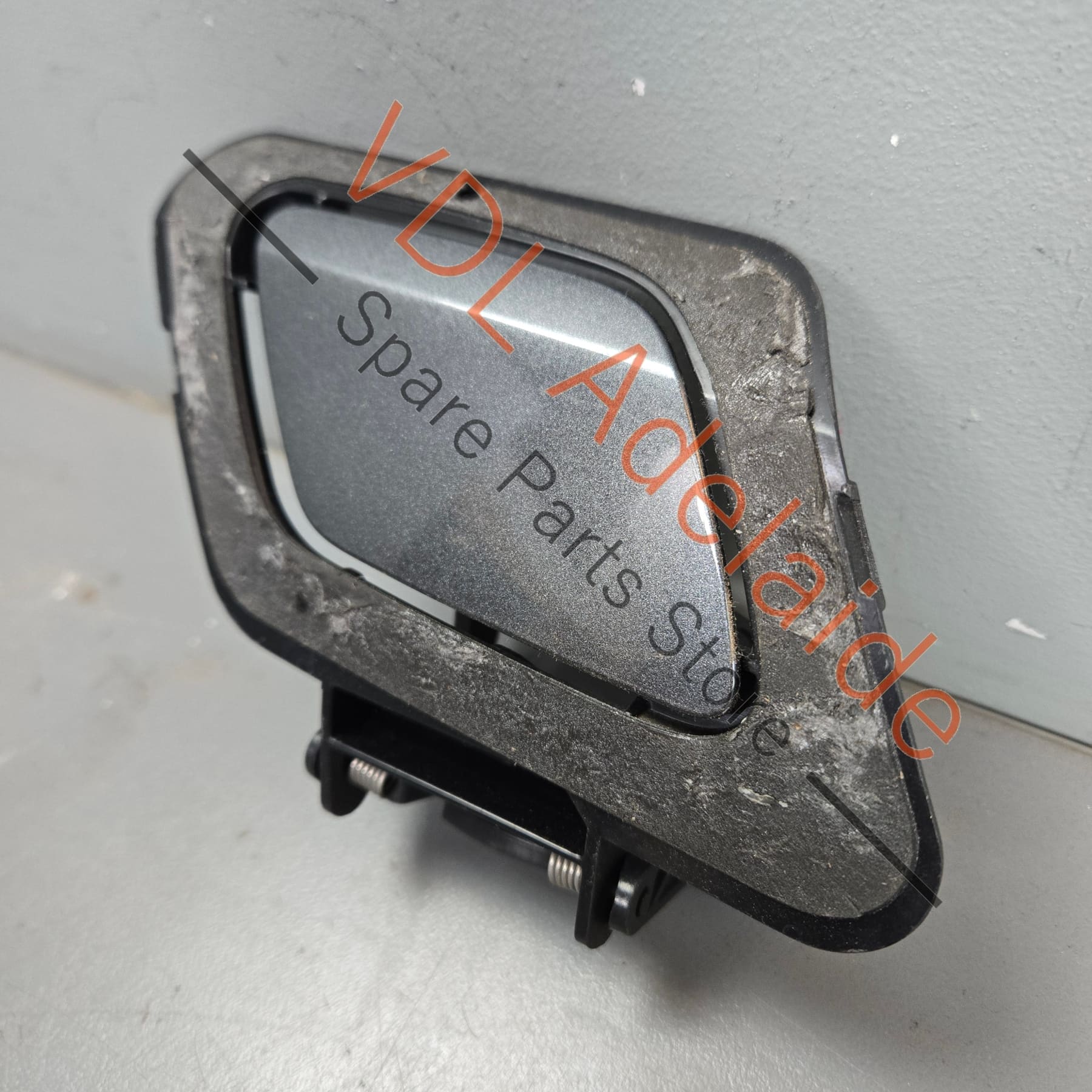 Audi RS4 RS5 Front Bumper Headlight Washer Cover and mounting bracket assembly Right 8W6807788B 8W6955276B - Image 3