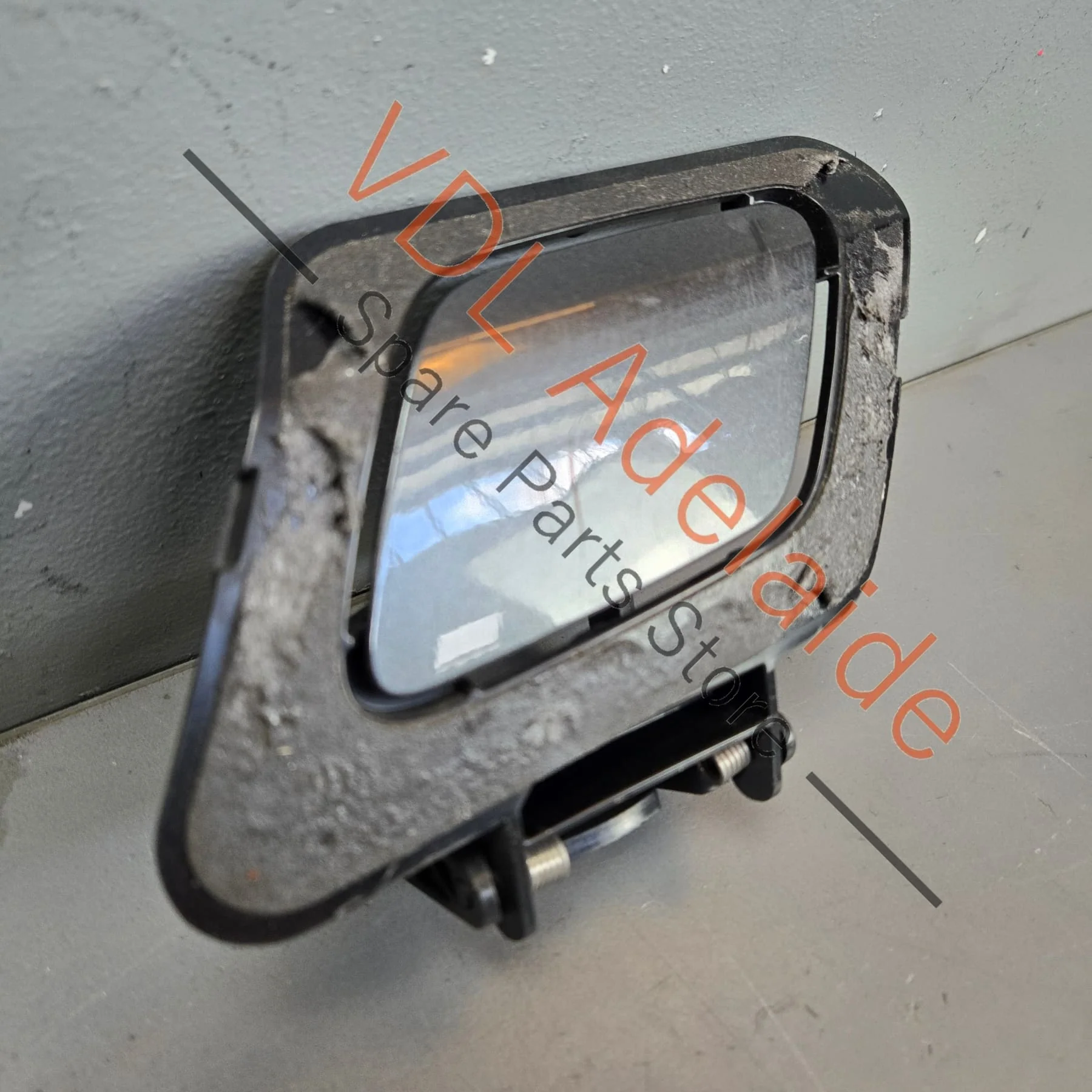 Audi RS4 RS5 Front Bumper Headlight Washer Cover and mounting bracket assembly Left 8W6807787B 8W6955275B - Image 2