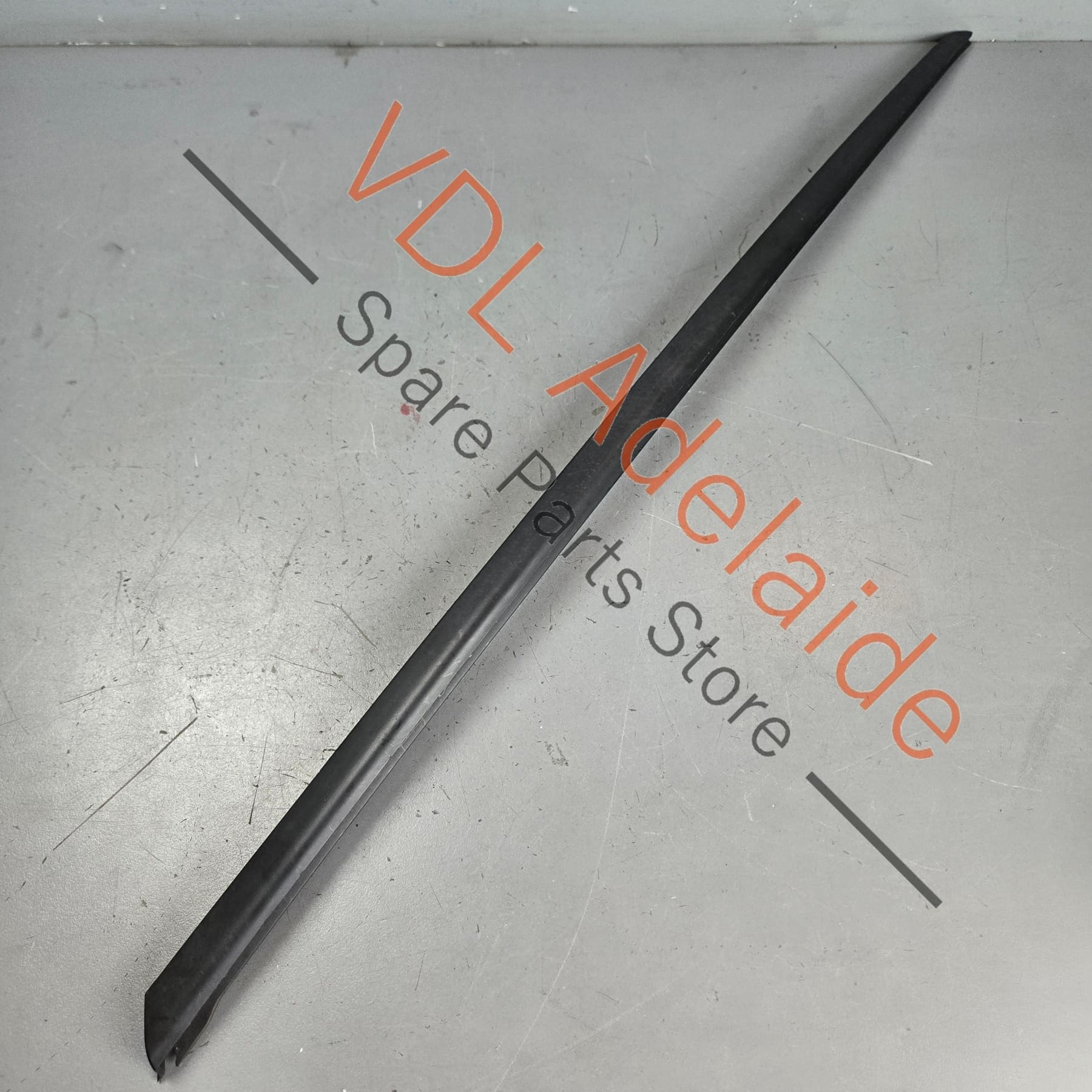 Audi RS5 F5 B9 Front Windscreen Edge Strip Trim Right Side 8W6854328B 9B9