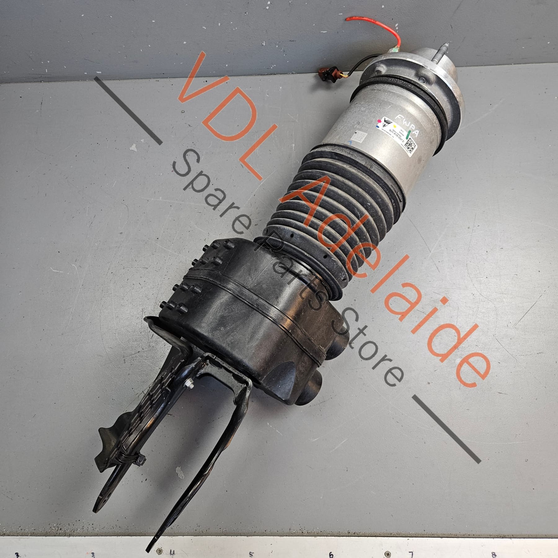 Audi e-Tron Porsche Taycan Front Left Suspension Shock Absorber 9J1616037F 9J1616037E