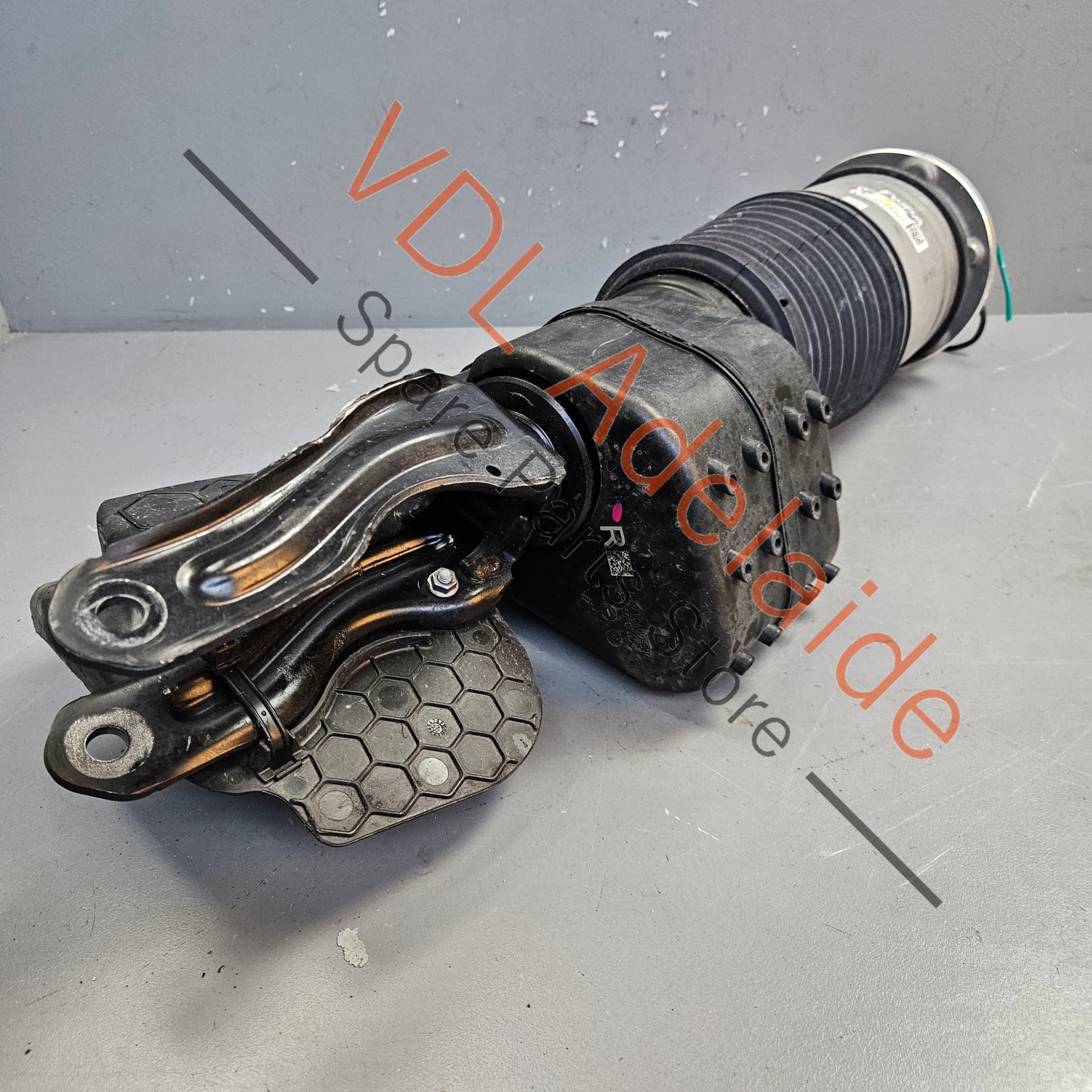 Audi e-Tron Porsche Taycan Front Right Suspension Shock Absorber 9J1616038F 9J1616038E - Image 4