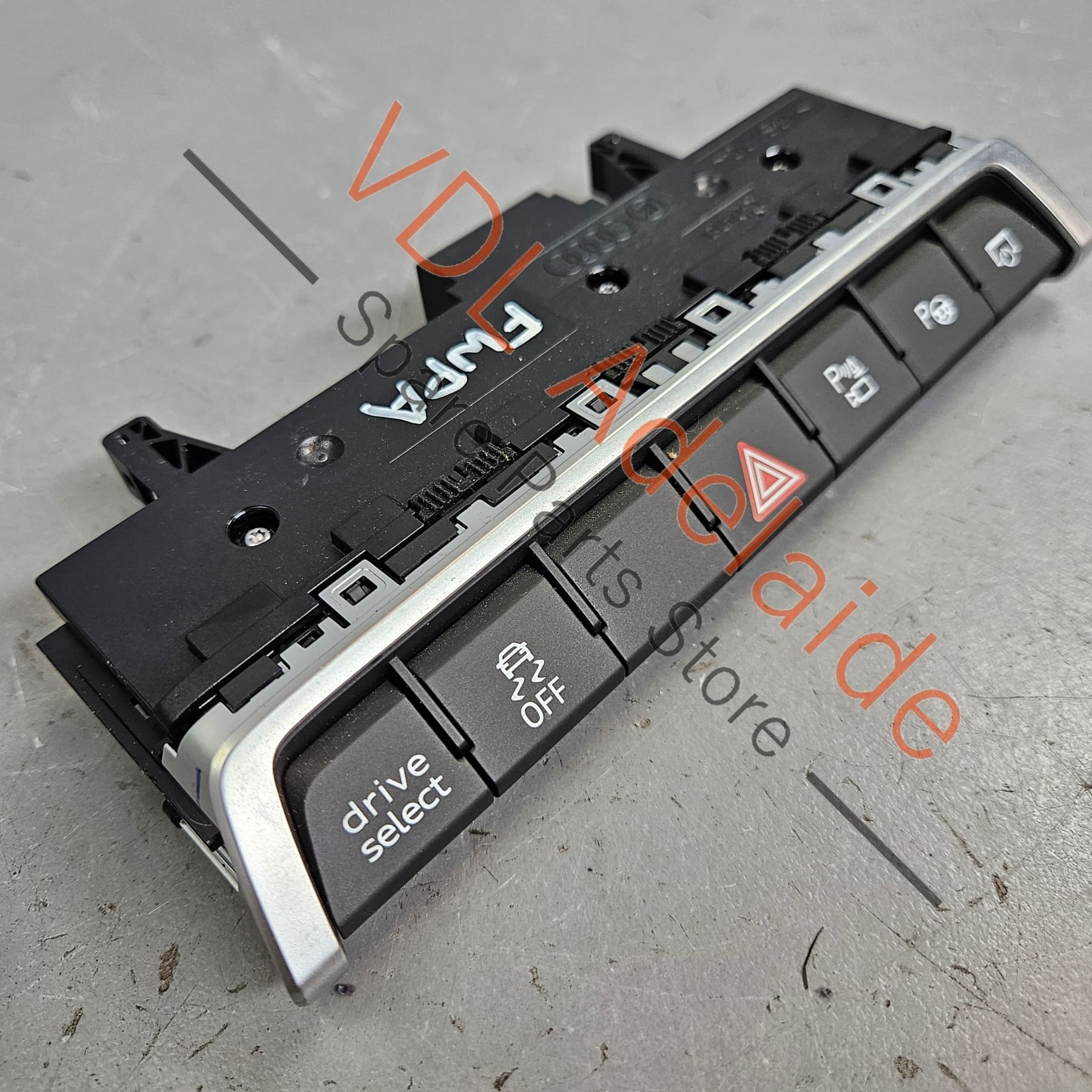 Audi e-Tron GT Dash Multiple Switch Drive Select Button 4J3925301F - Image 3