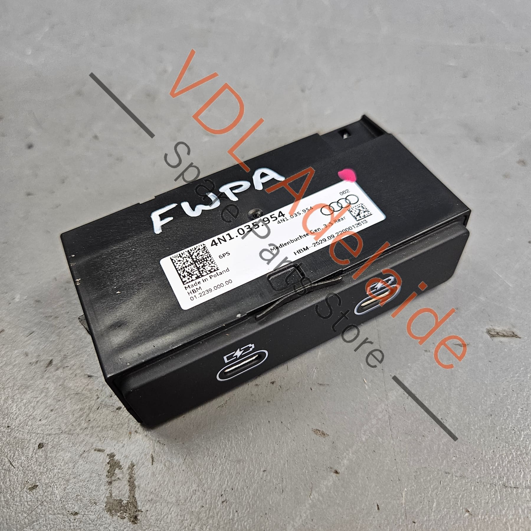 Audi VW Porsche USBC USB-C Double Charging Port 4N1035954 - Image 4