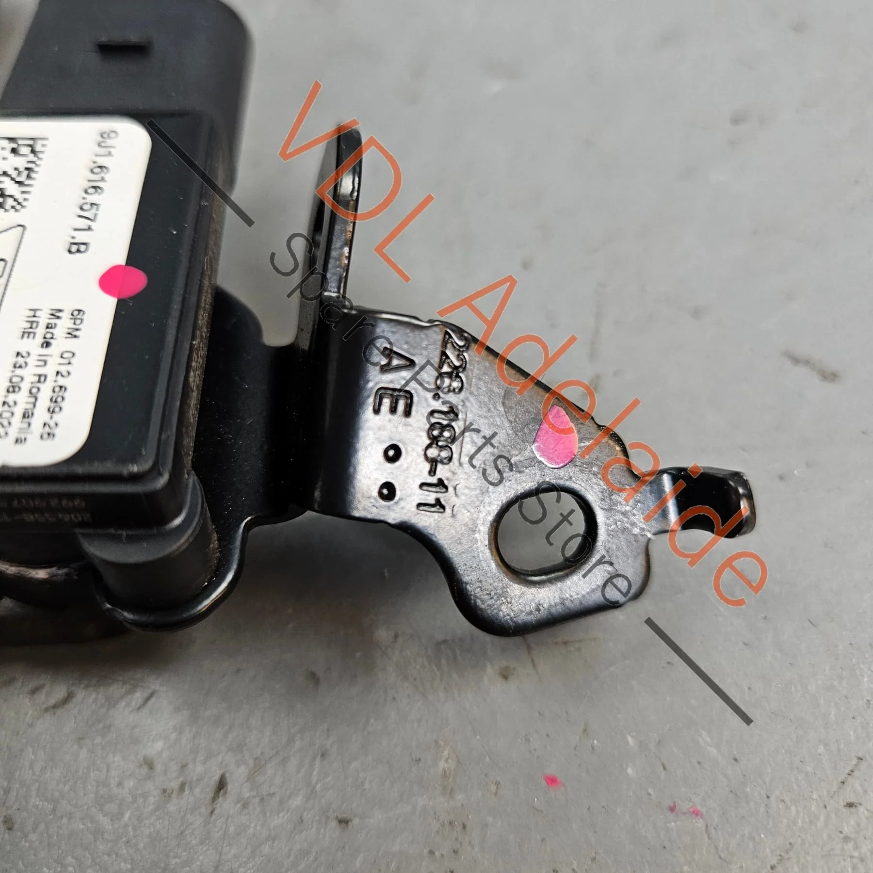 Audi e-Tron Porsche Taycan Right Rear Suspension Level Sensor 9J1616571B - Image 6