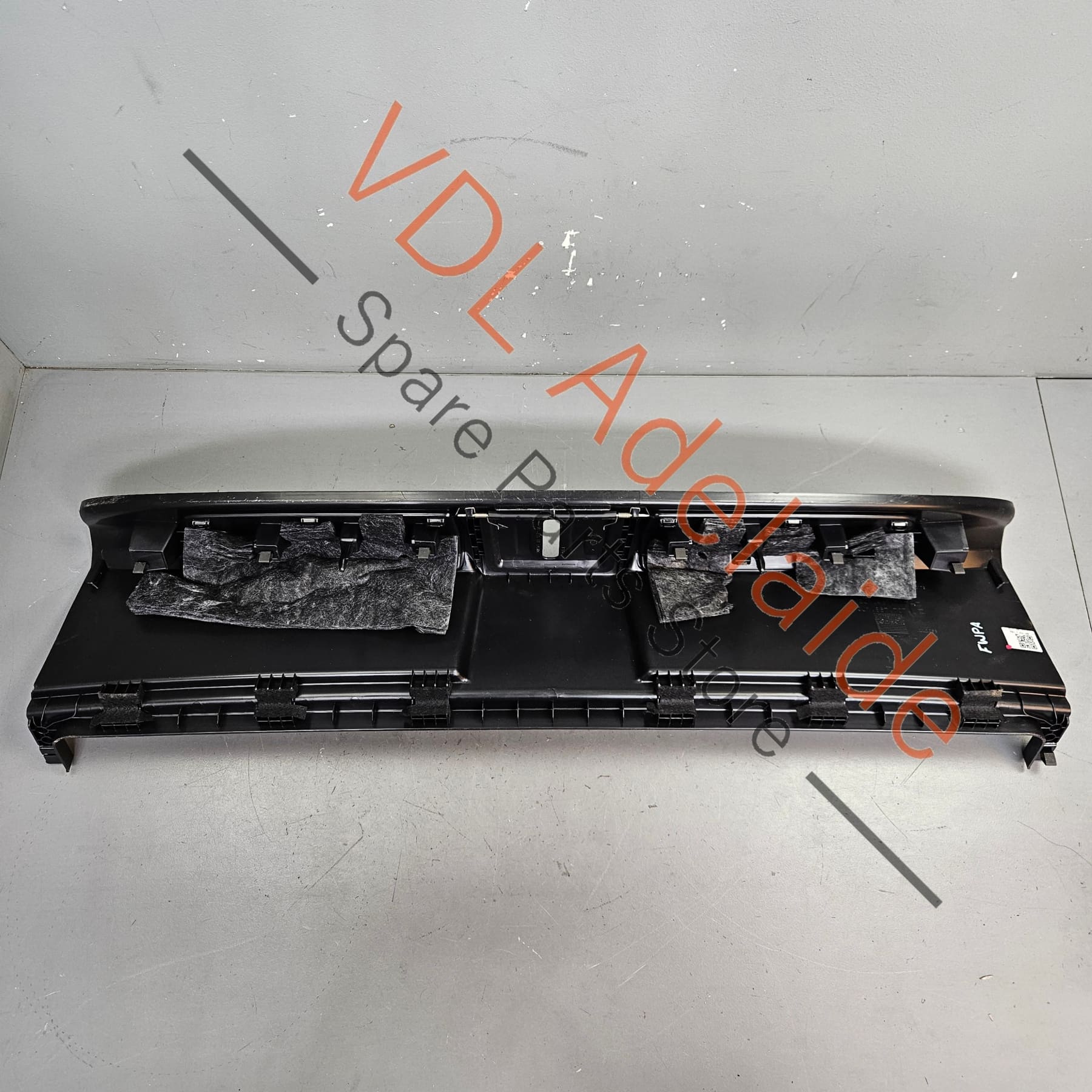 Audi e-Tron Rear Boot Cargo Loading Edge Strip Trim 9J1867707J 1E0 - Image 9