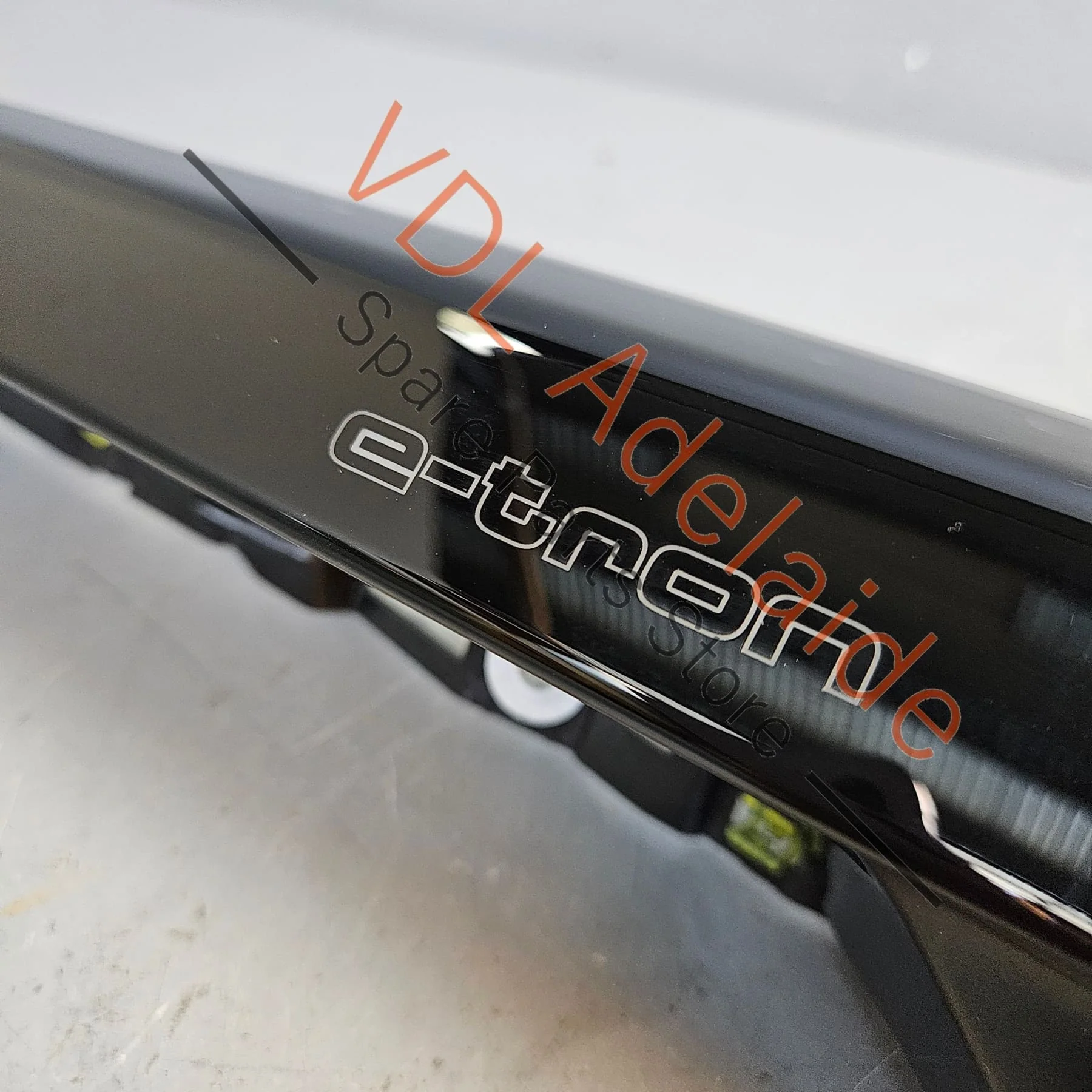 Audi e-Tron Gloss Black Interior Dashboard Trim 4J3857212A - Image 2