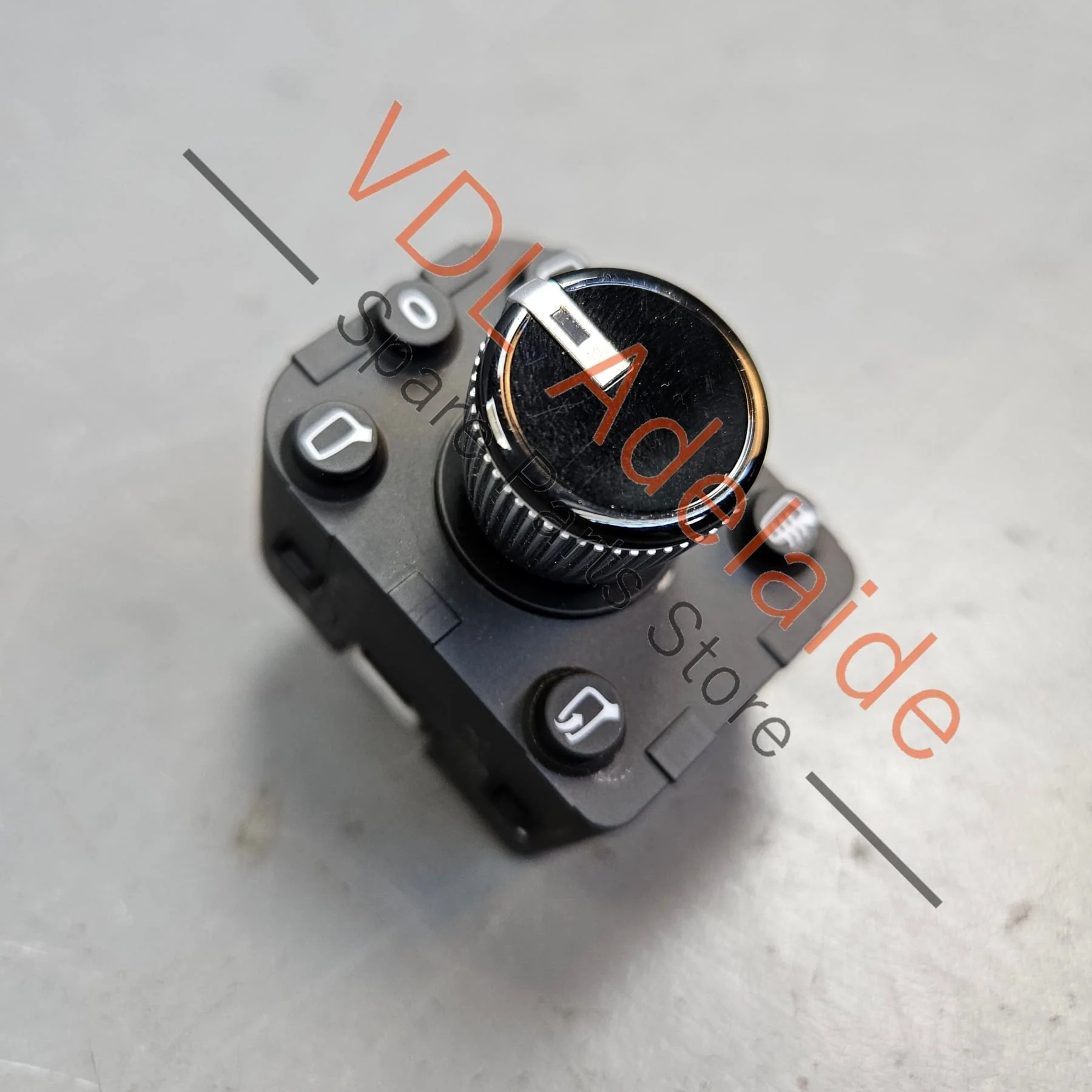Audi e-Tron Mirror Switch 4N0959565 - Image 2