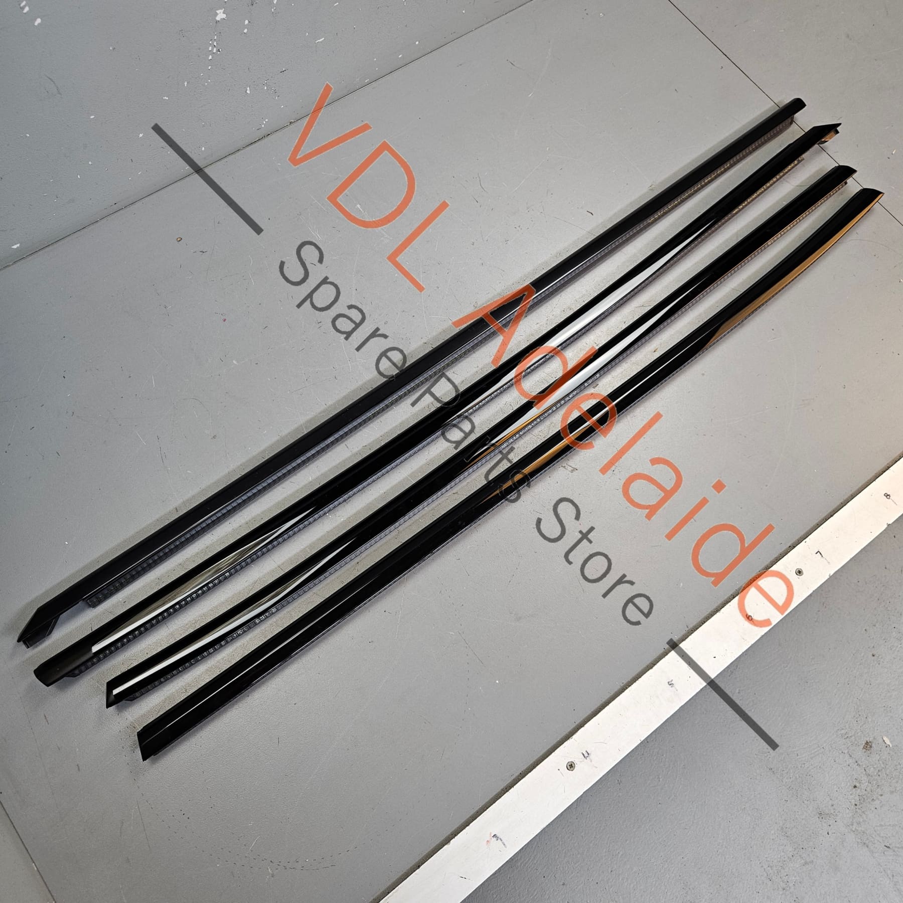 Audi e-Tron GT Door Aperture Window Slot Seal Gloss Black Exterior Moulding Set