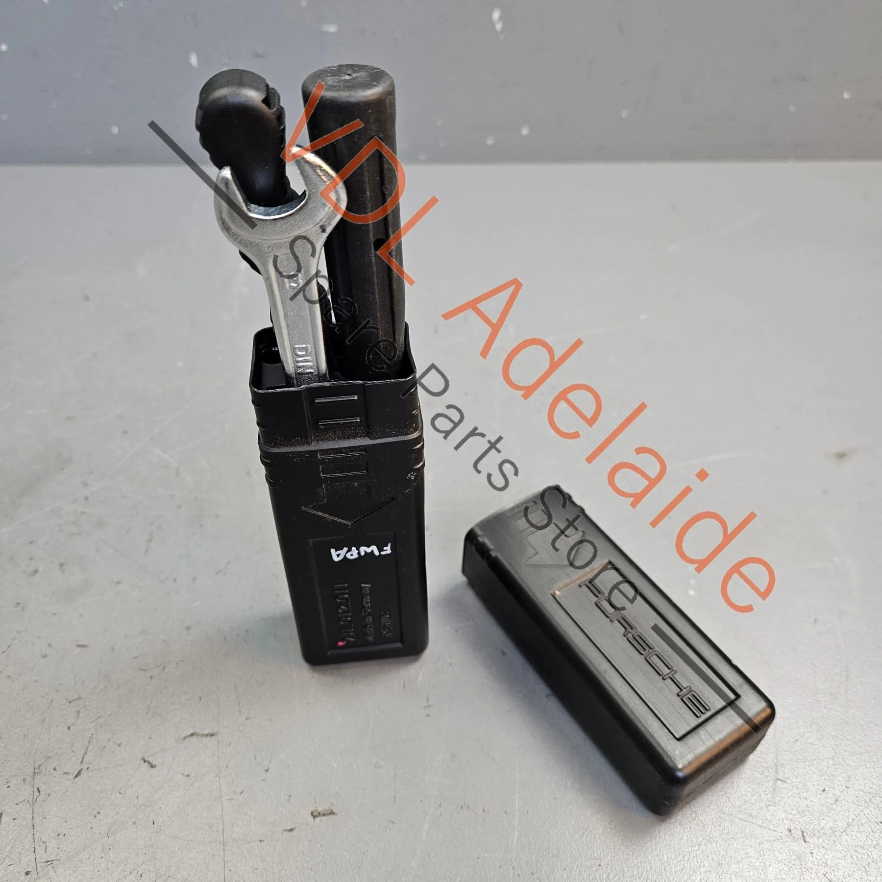 Audi VW Emergency Repair Tool Kit Screw Driver Wrench Spanner 4J3827888