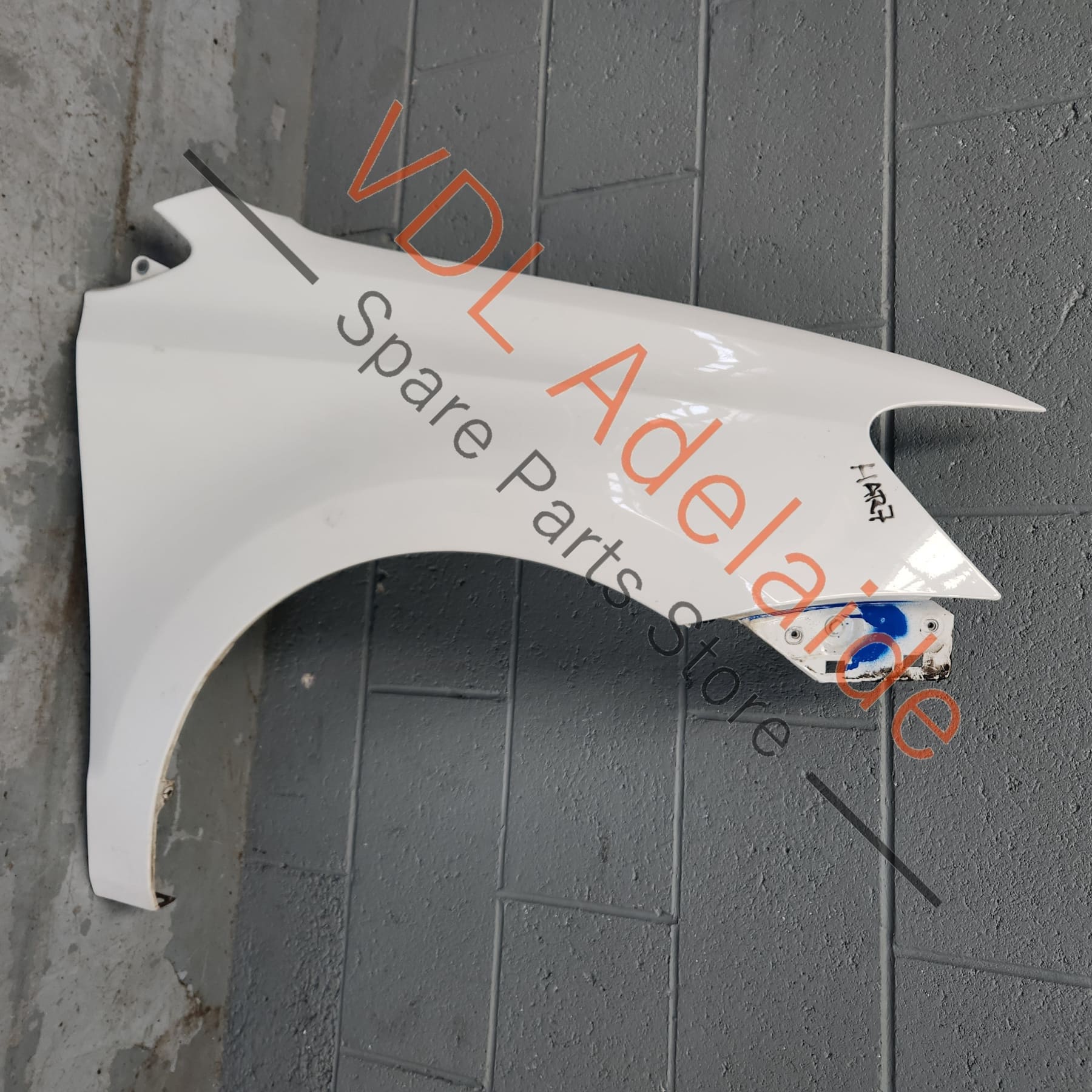 VW Polo 6R Front Right Fender Mudguard Wing Panel Candy White B4 / B9A