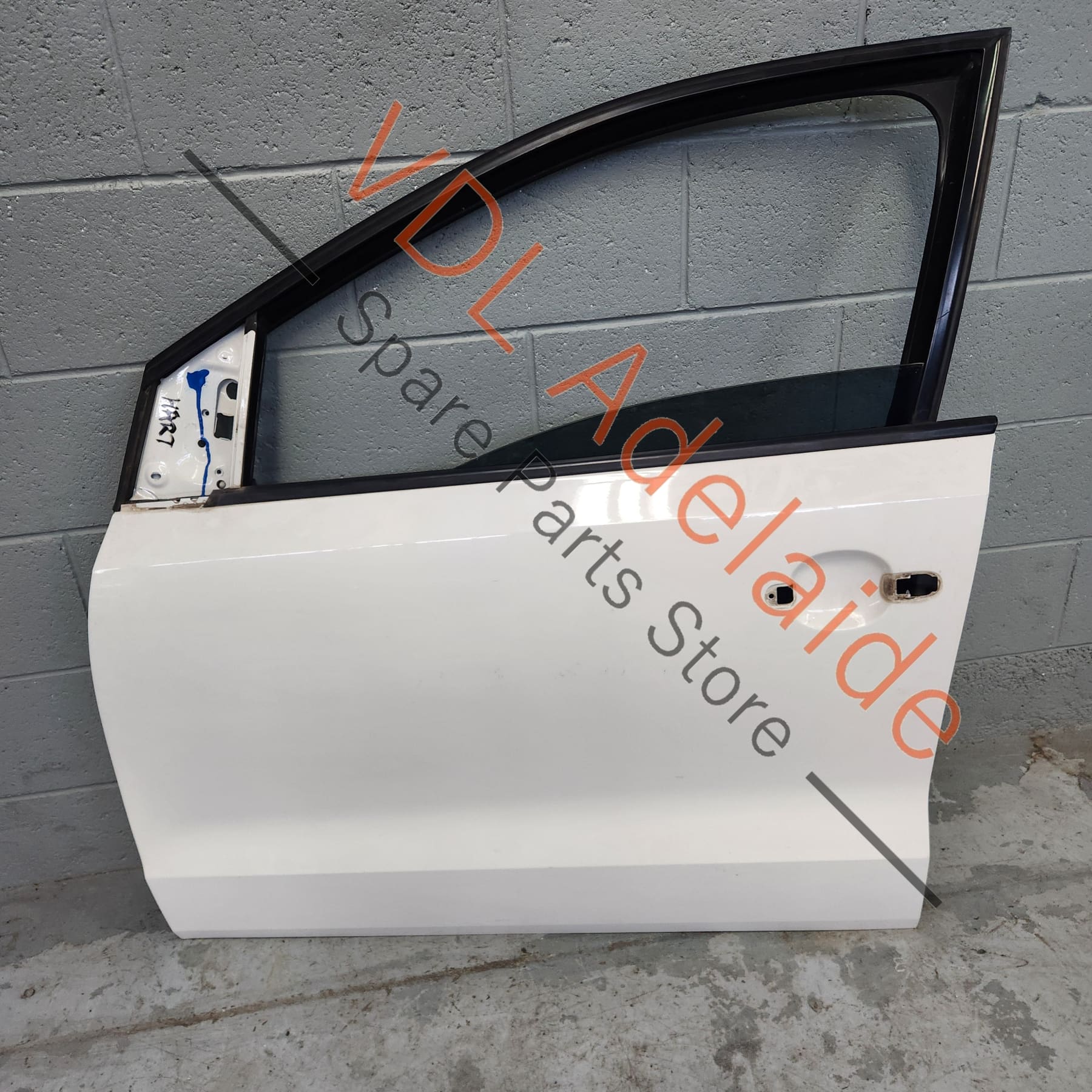 VW Polo 6R Front Left Door Shell Panel Candy White B4 / B9A