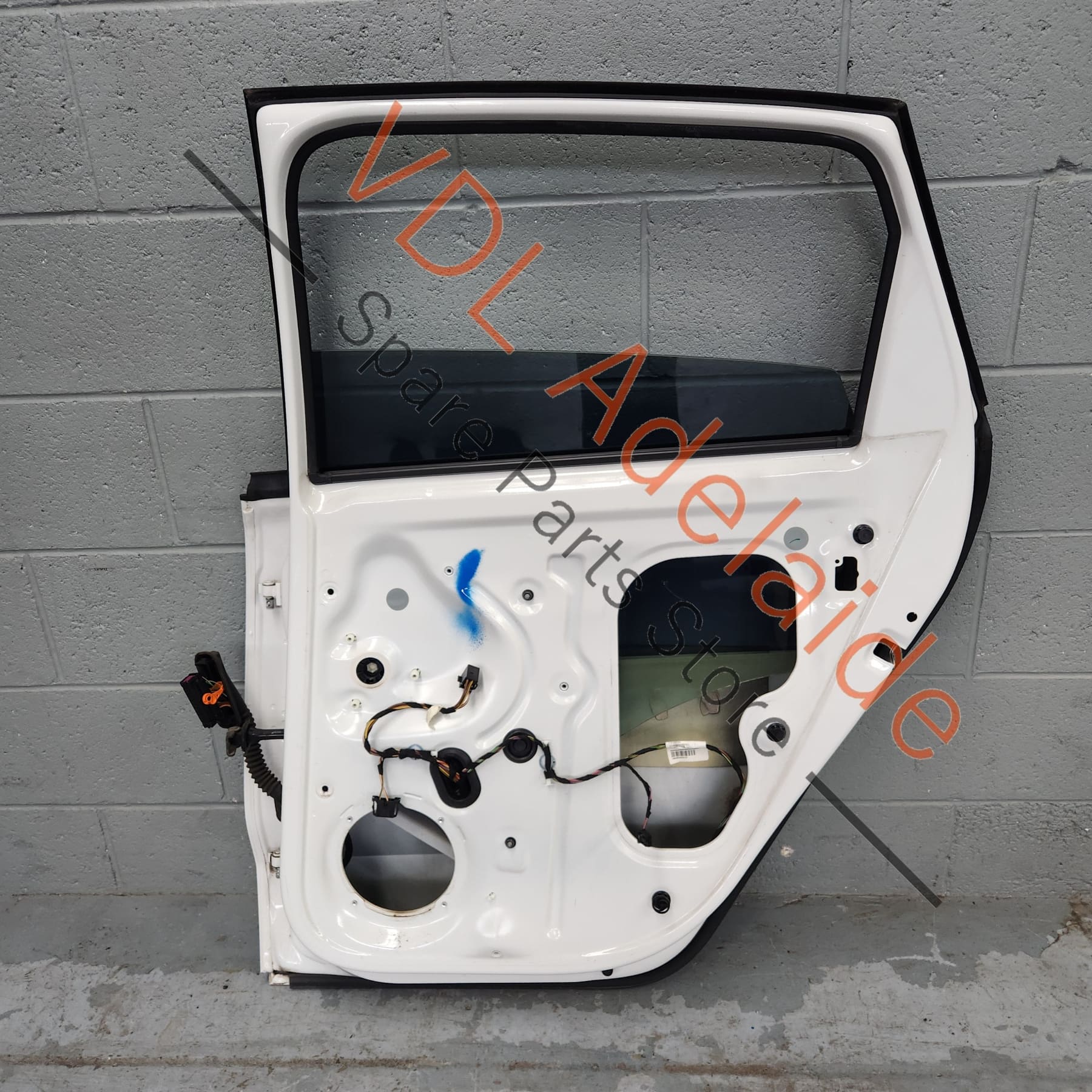 VW Polo 6R Rear Right Door Shell Panel Candy White B4 / B9A - Image 4